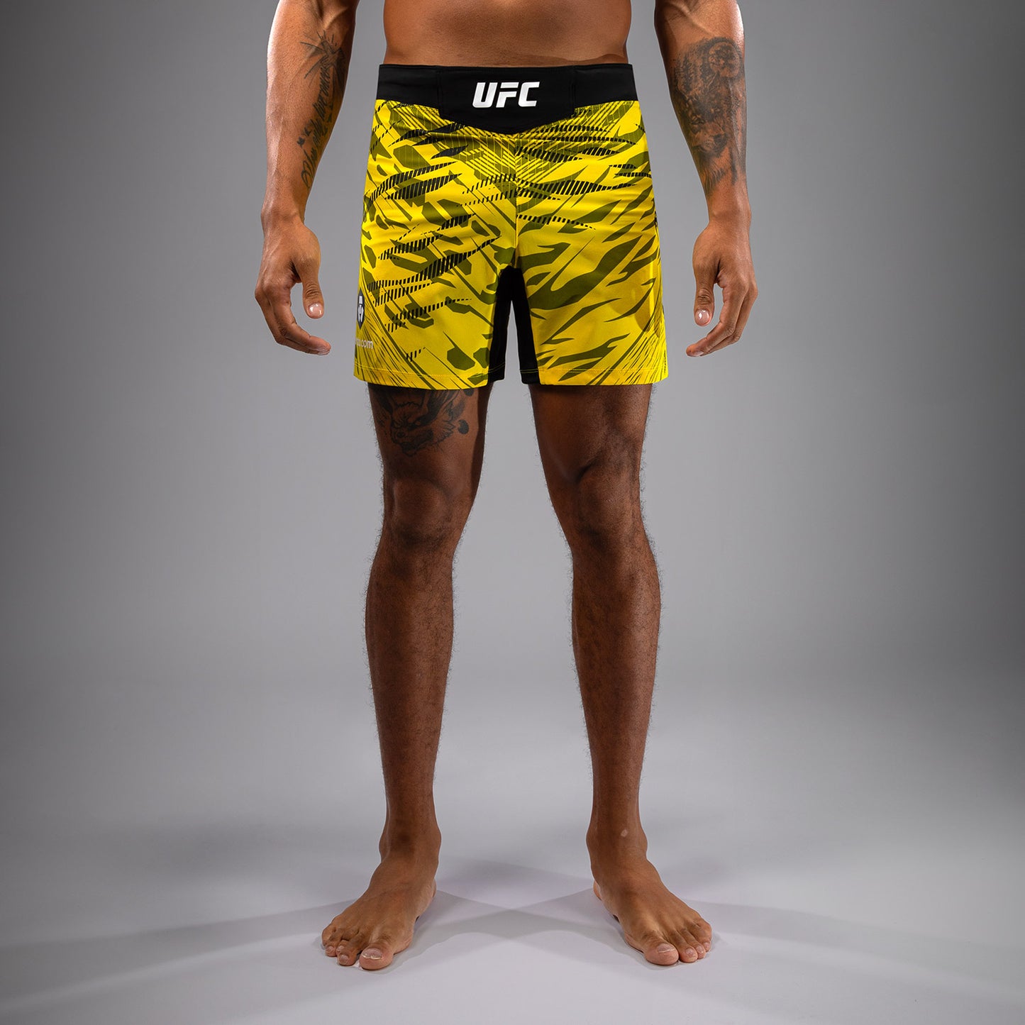 UFC Fusion by Venum Authentic Fight Night 男士格斗短裤 – 短款 – 黄色