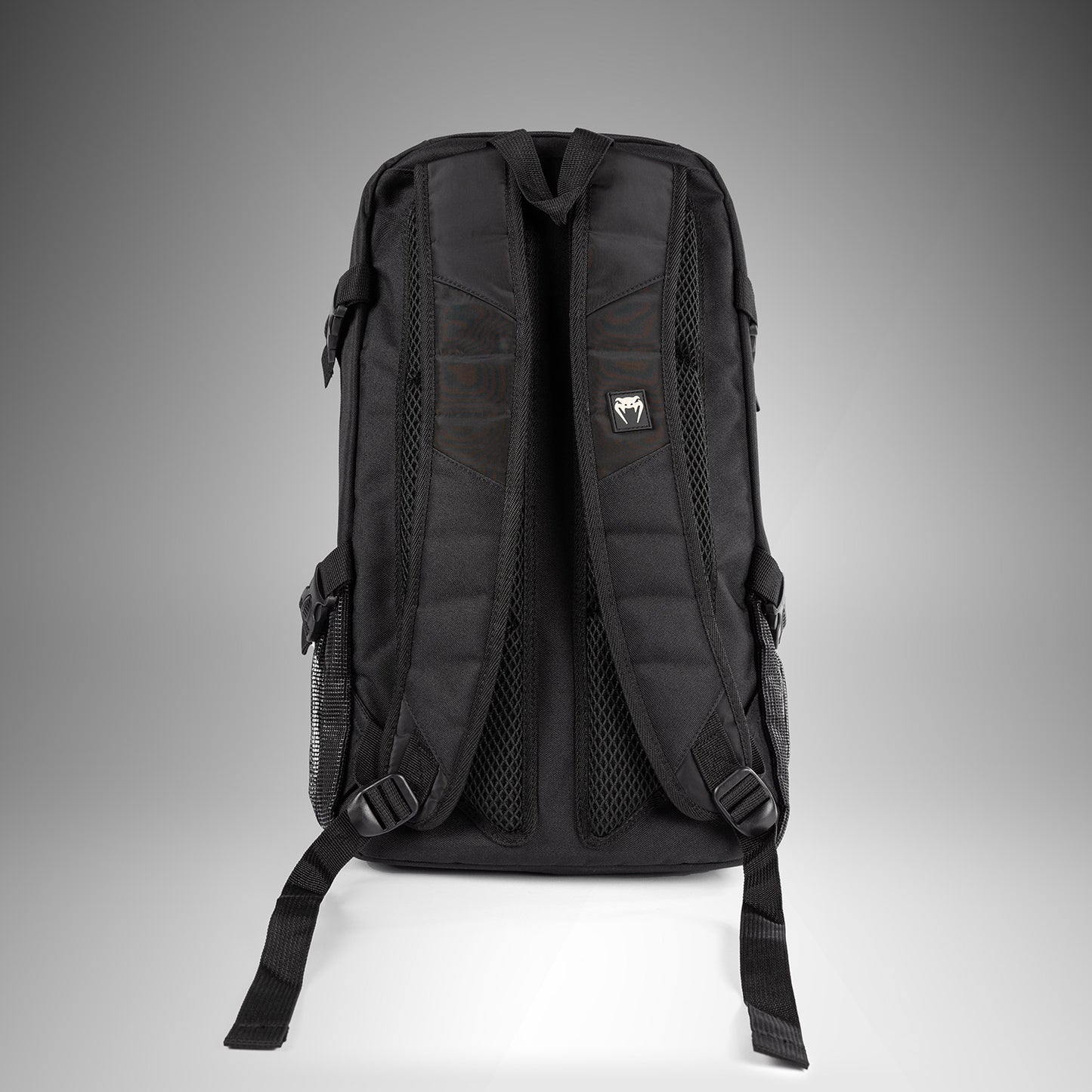 Venum Shockwave 背包 (20-25L)–黑色