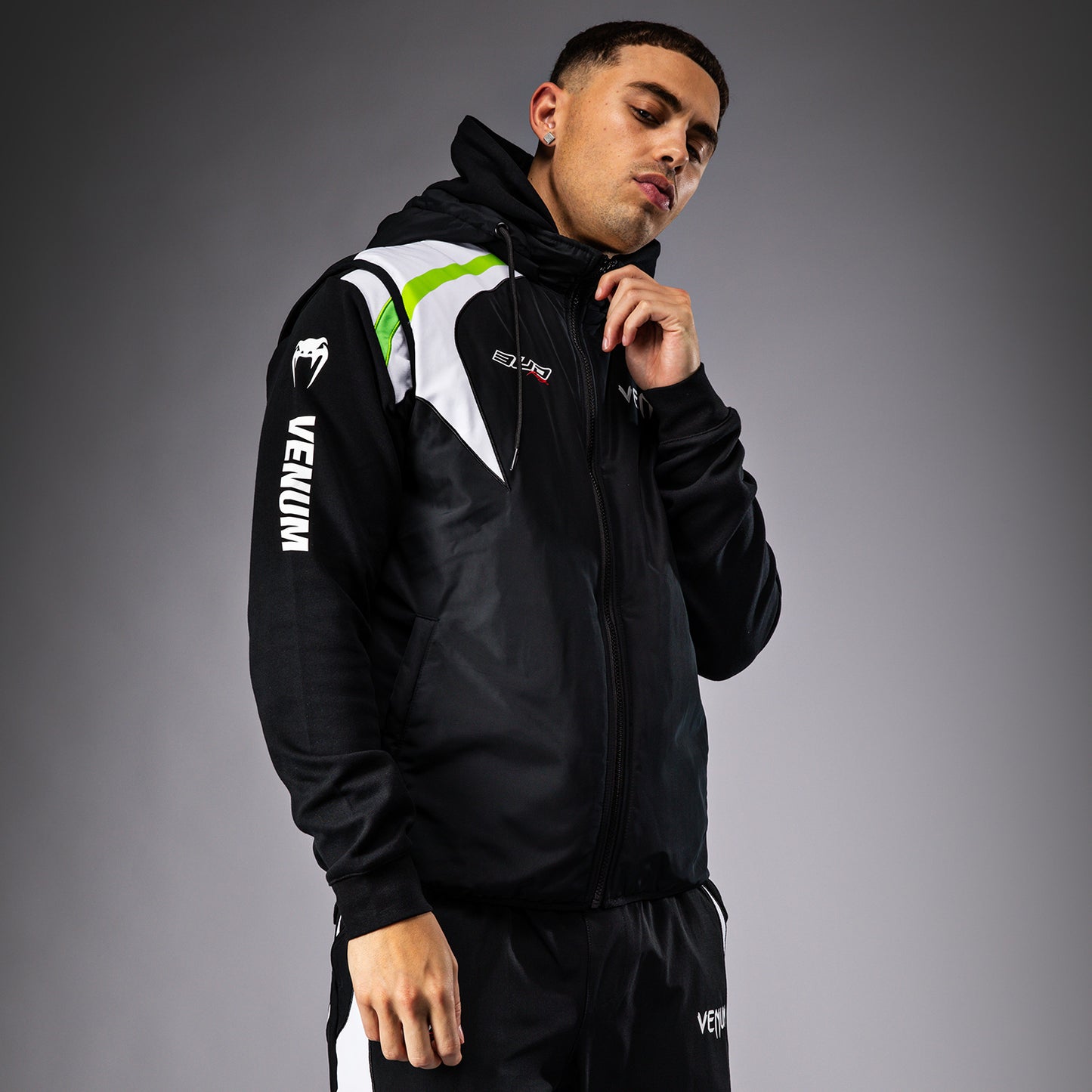 Venum x Bud Racing 男士无袖羽绒服 – 黑色/白色/酸橙绿