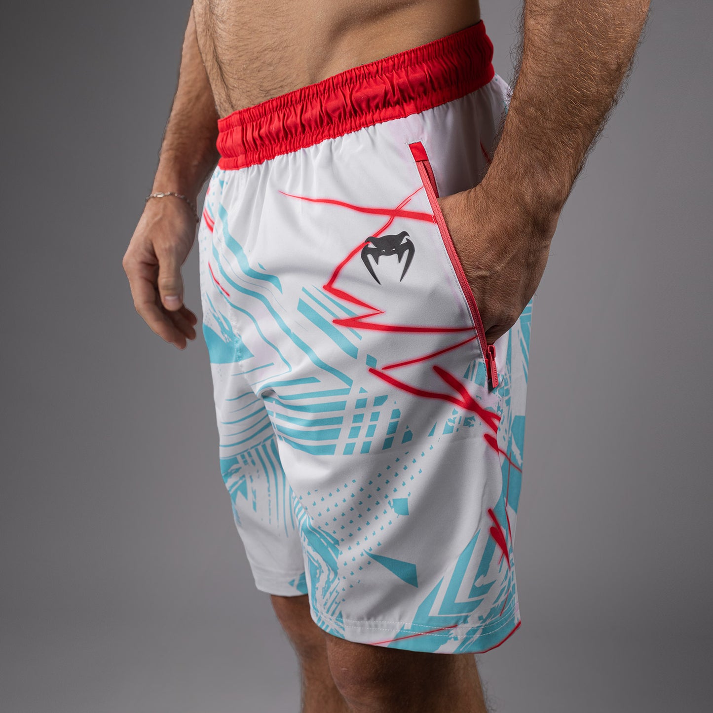UFC Fusion By Venum Miami Edition 格斗短裤–男士款–白色