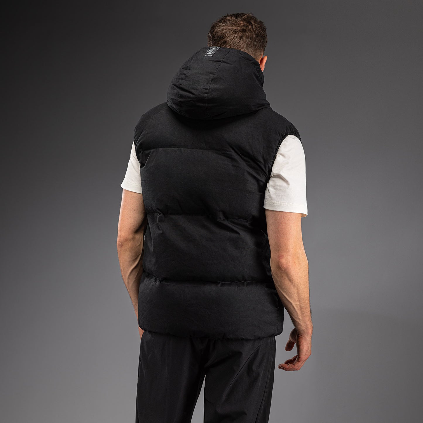 Venum Attack Urban Gi 羽绒背心 – 黑色
