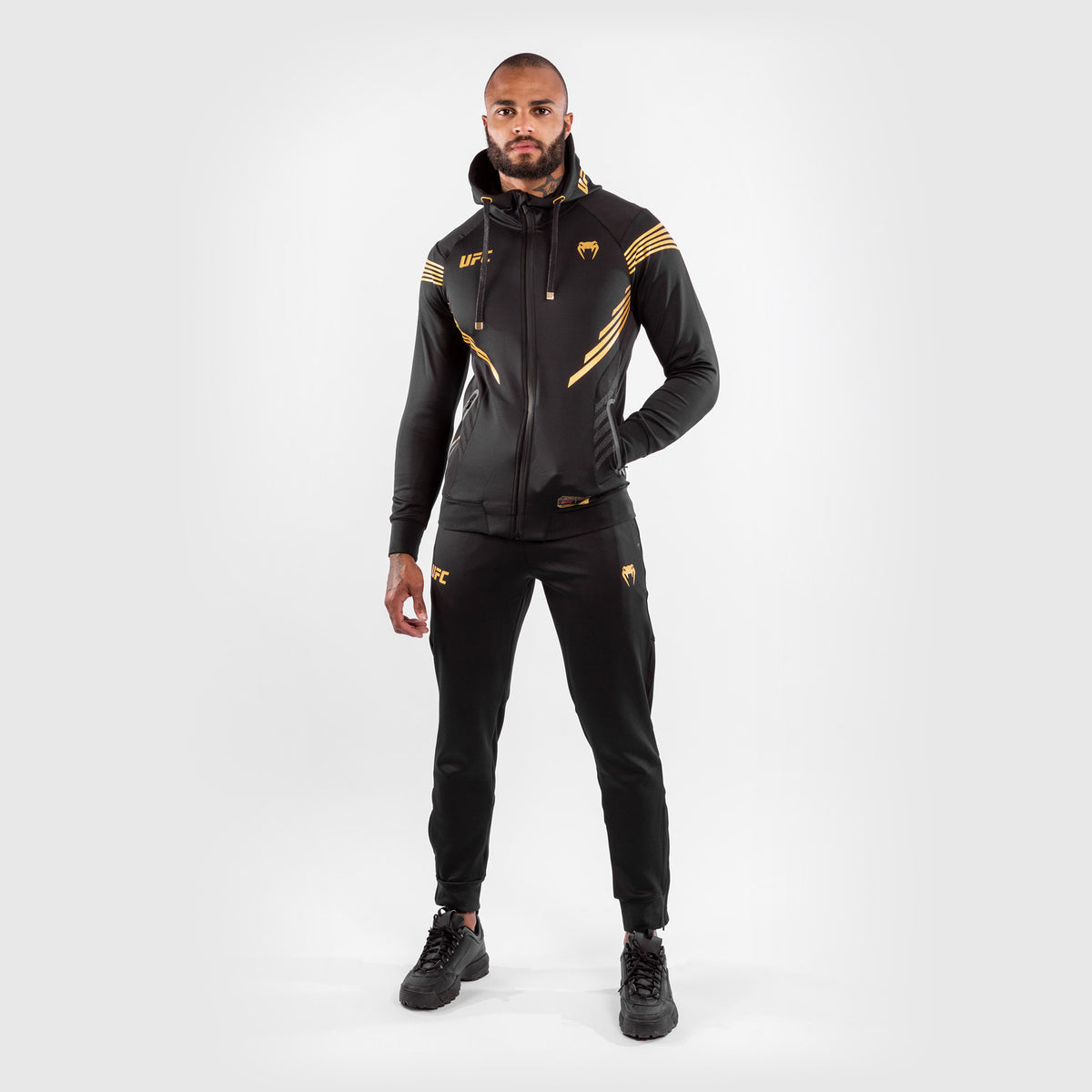 Venum UFC Authentic Fight Night 男士出场连帽衫 – Champion
