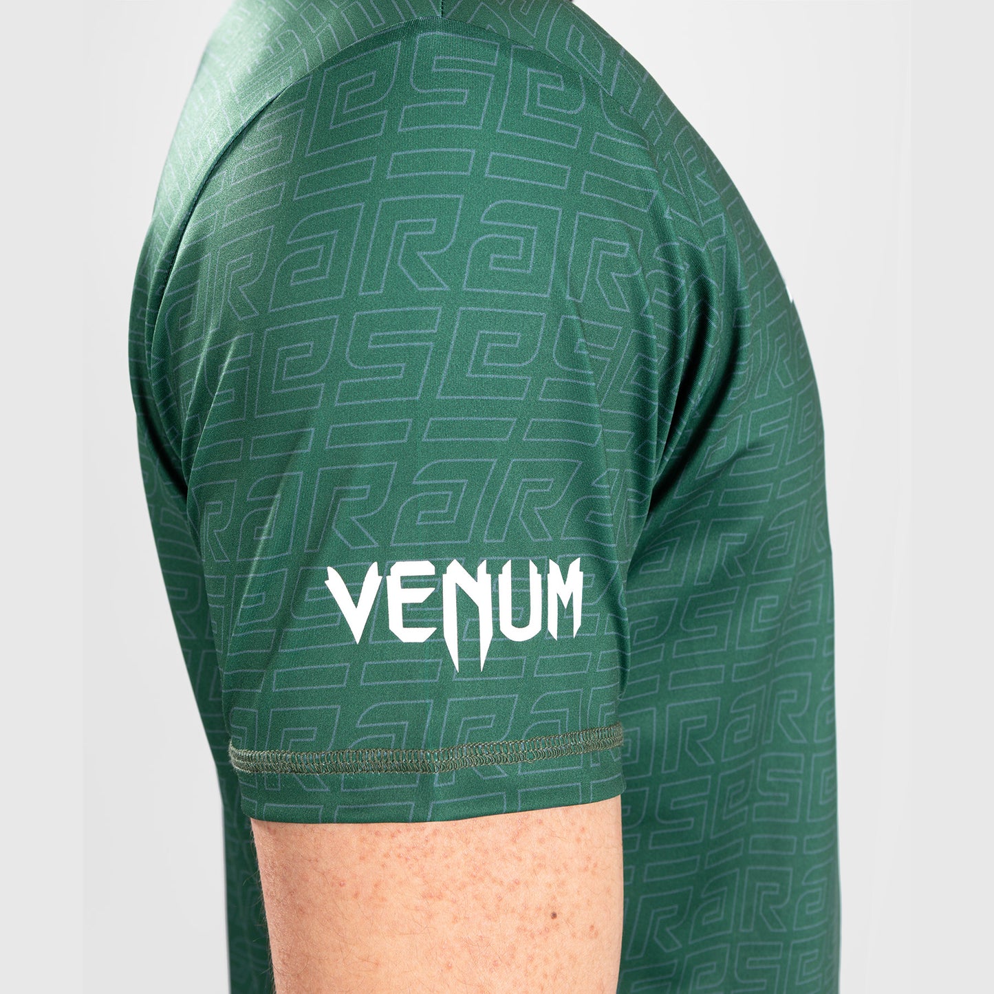 Venum x Ares 2.0 Dry Tech T恤 – 卡其色
