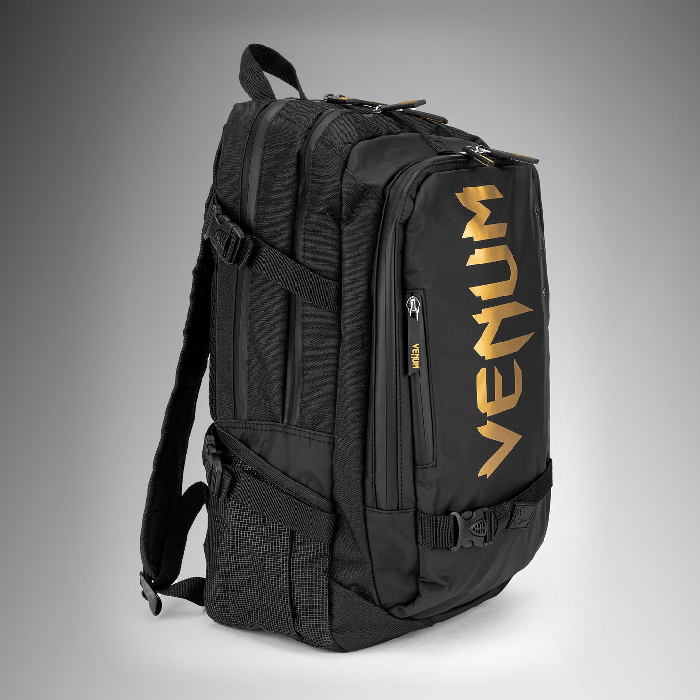 Venum Challenger Pro Evo 背包（20-25L）– 黑色/金色