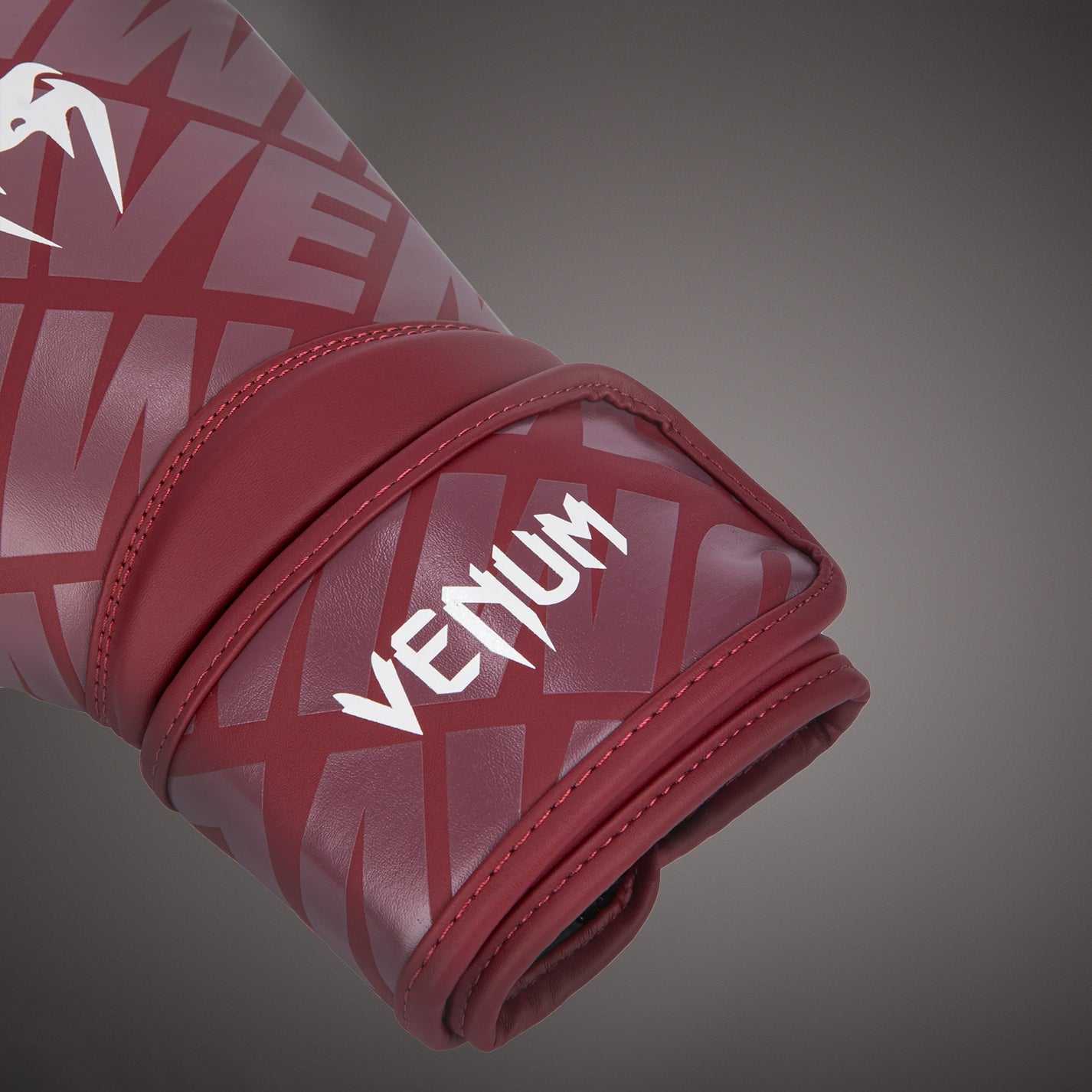 Venum Contender 1.5 XT 拳击手套 – 酒红色/白色