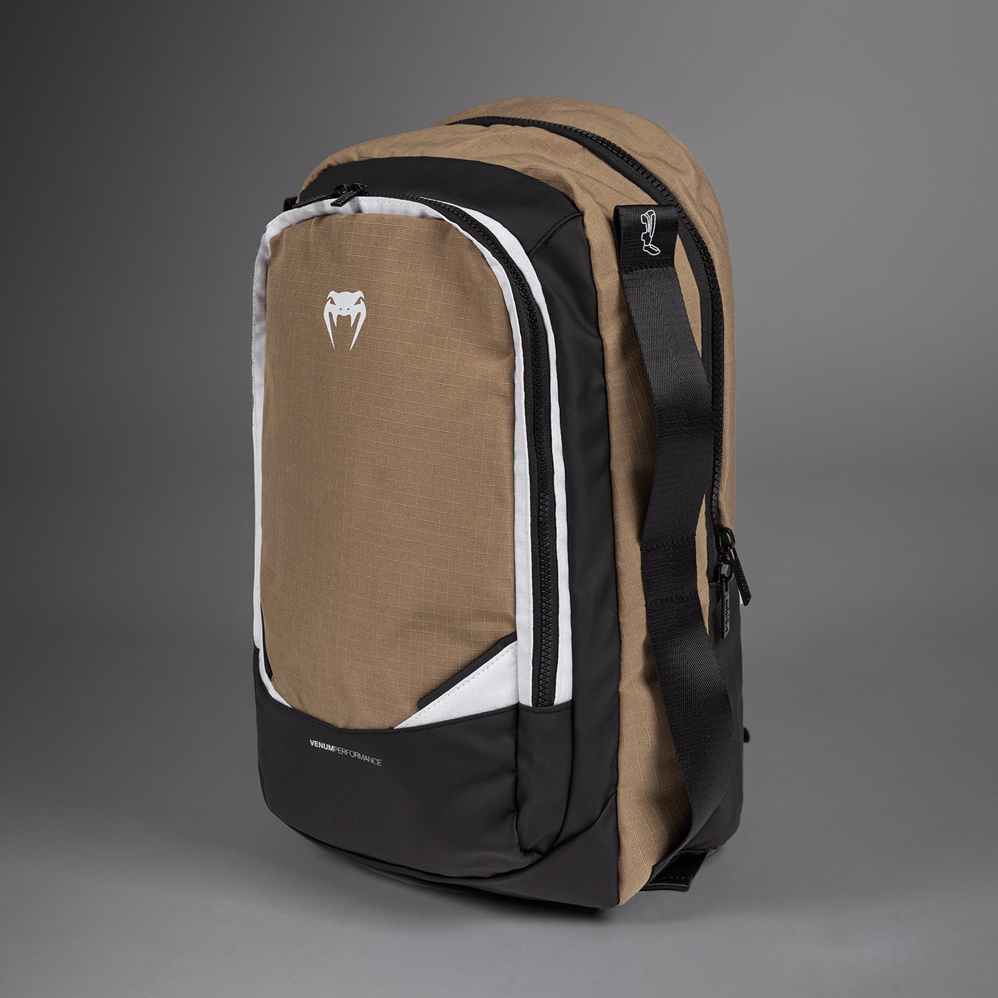 Venum Evo 2 Ripstop 背包 (20-25L) – 沙丘色