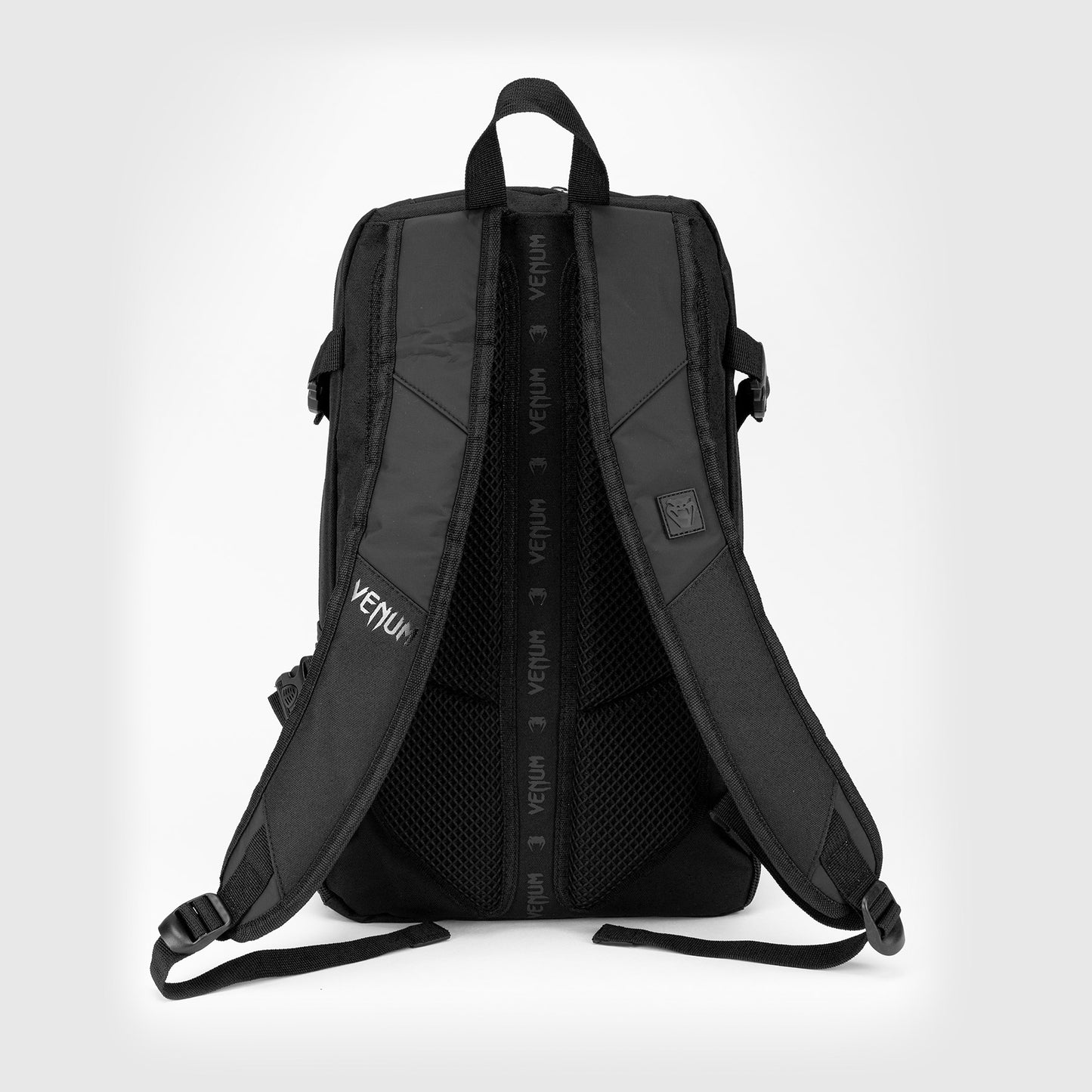 Venum Challenger Pro Evo 背包 (20-25L) – 黑色