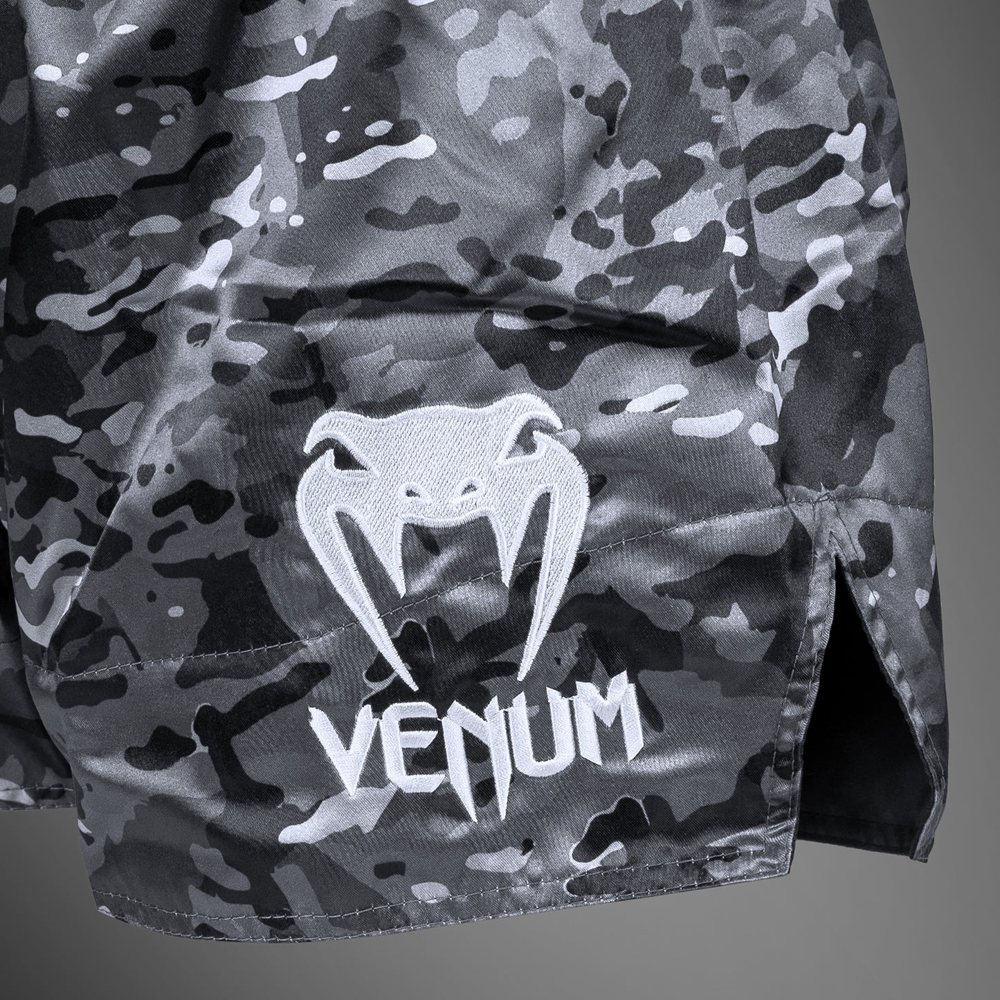 Venum Classic 泰拳短裤 – 城市迷彩