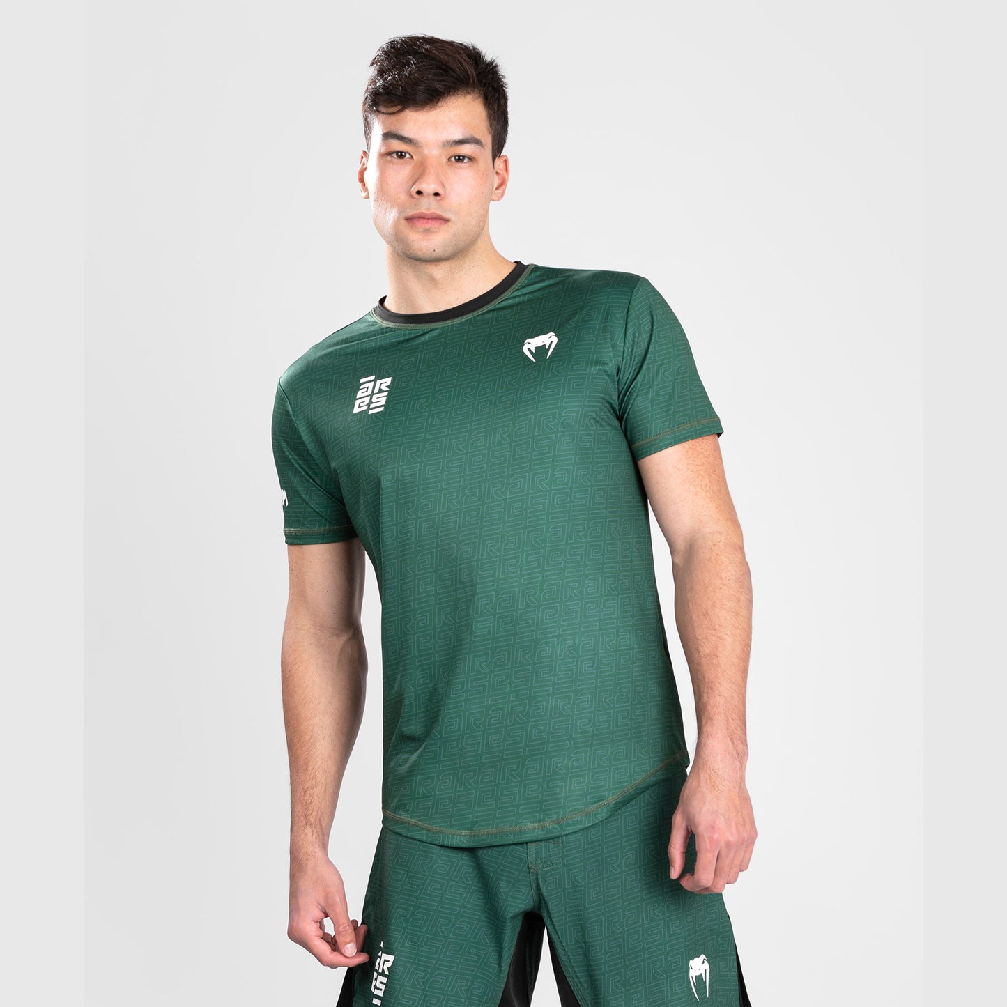 Venum x Ares 2.0 Dry Tech T恤 – 卡其色