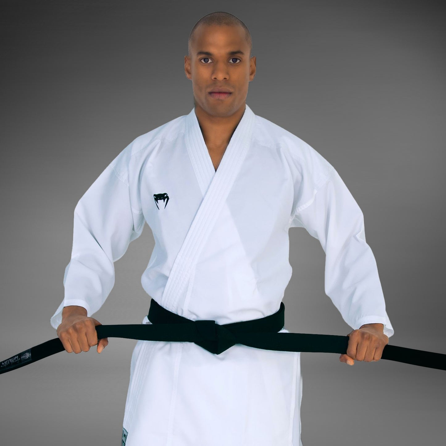 Venum Elite Kumite 空手道服 – 白色