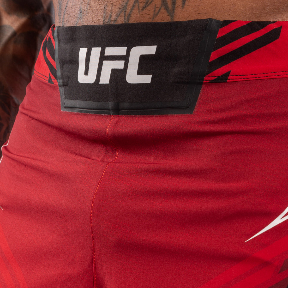 Venum UFC Authentic Fight Night 男士短裤 – 红色