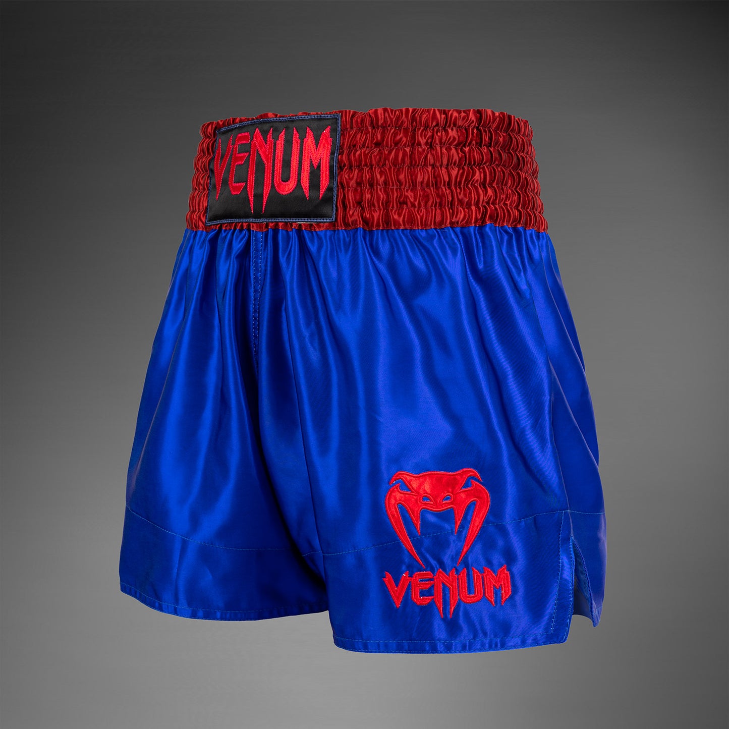 Venum Classic 泰拳短裤 – 藏青色/红色