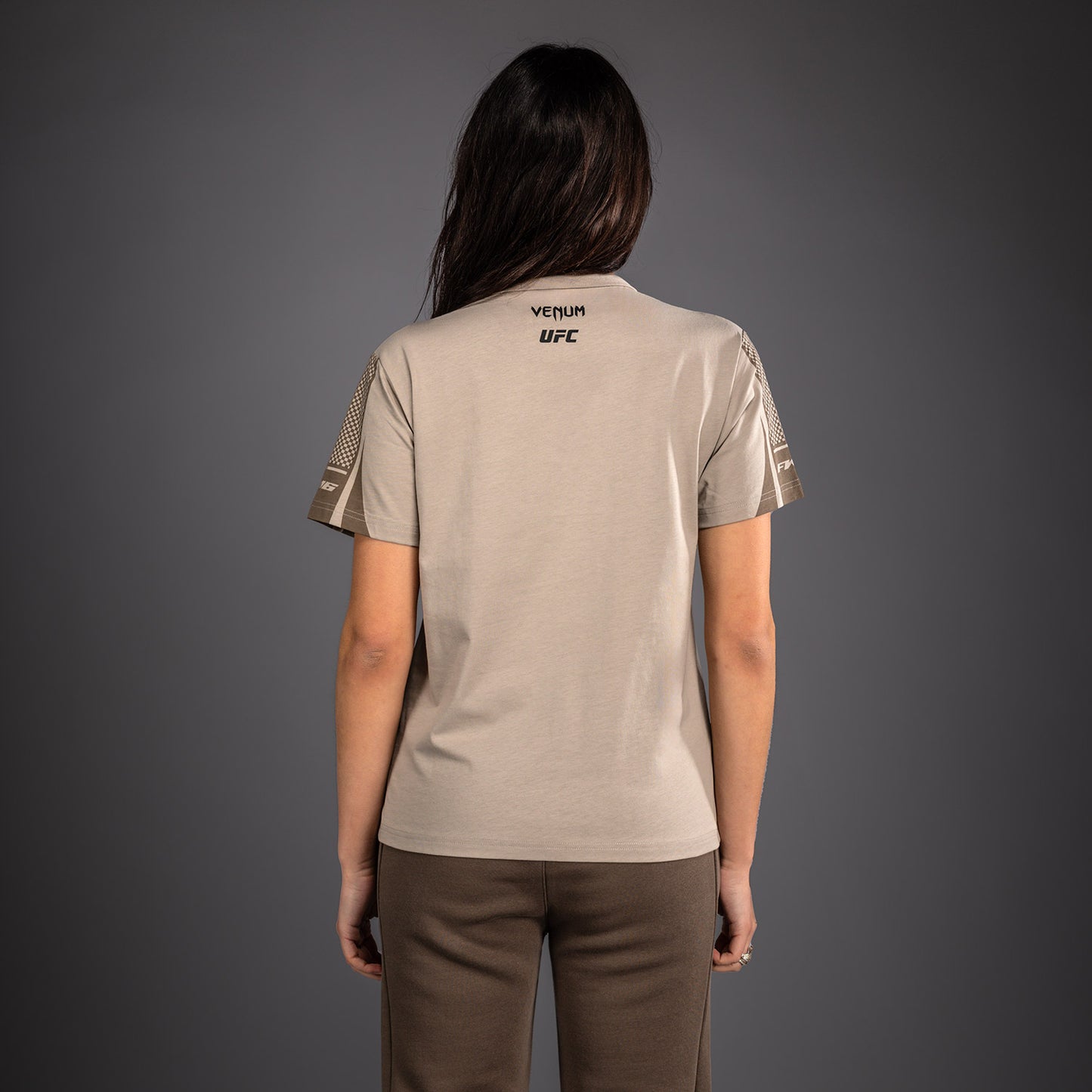 Venum UFC Unity by Venum Authentic Fight Week 女子短袖T恤 - 沙色