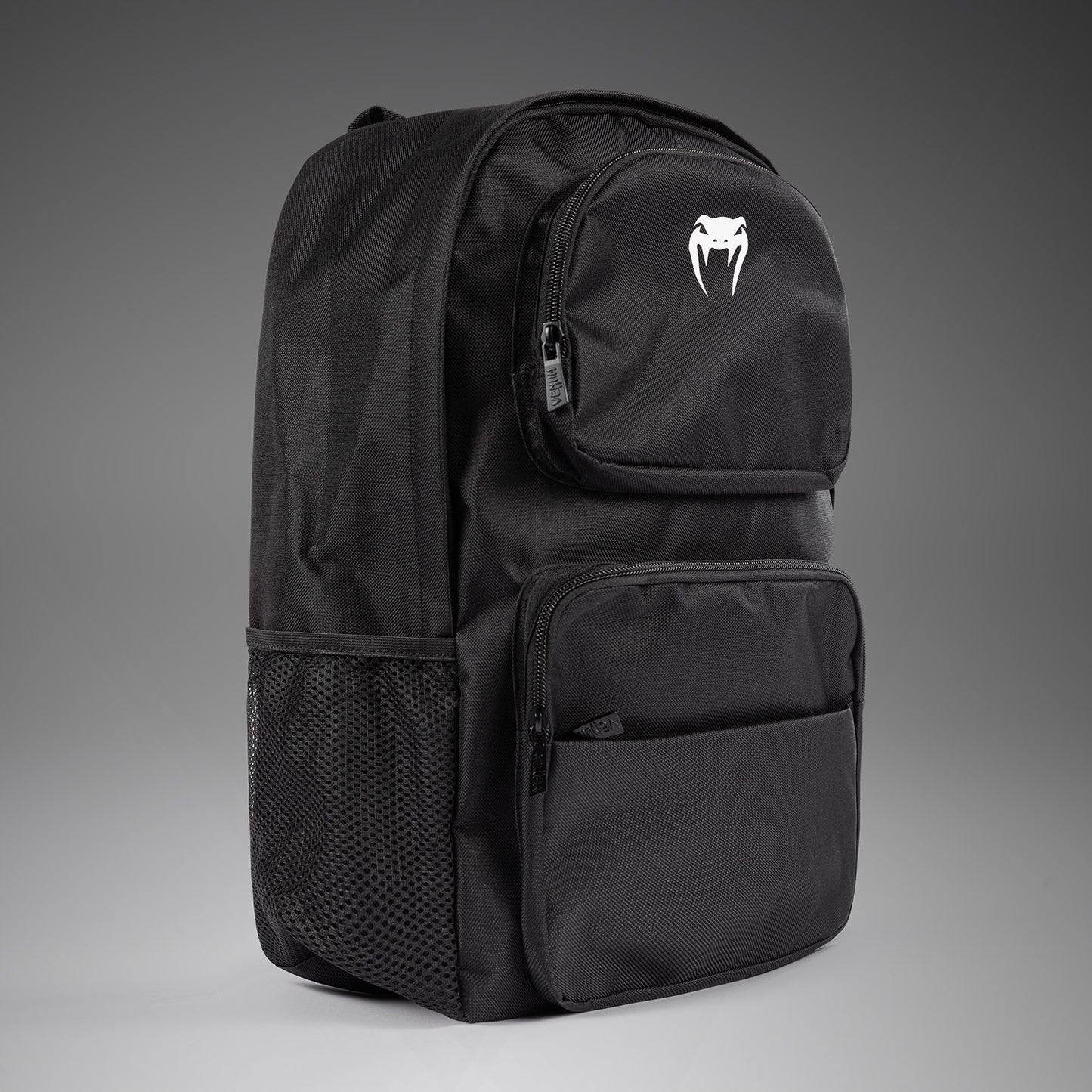 Venum Essential 背包 (20-25L) – 黑色