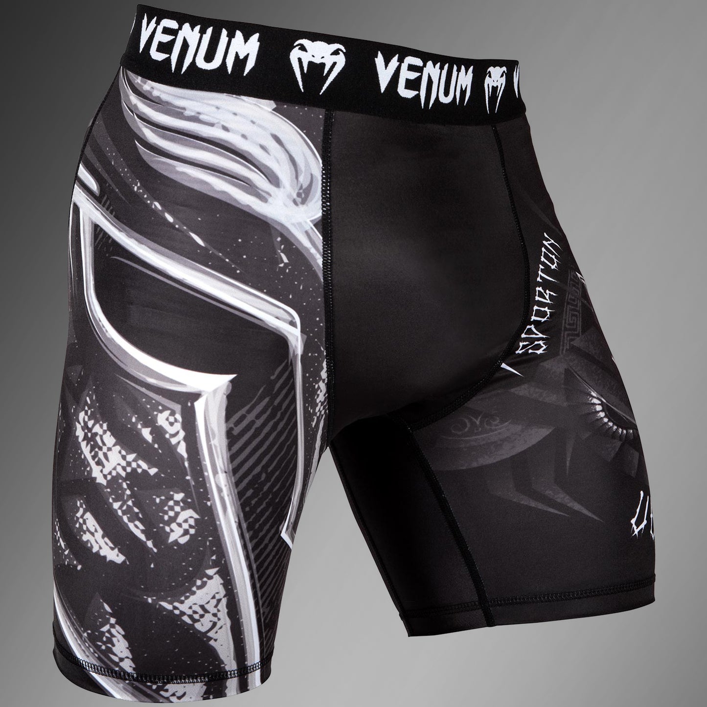 Vale Tudo格斗短裤 Venum Gladiator 3.0 – 黑色/白色