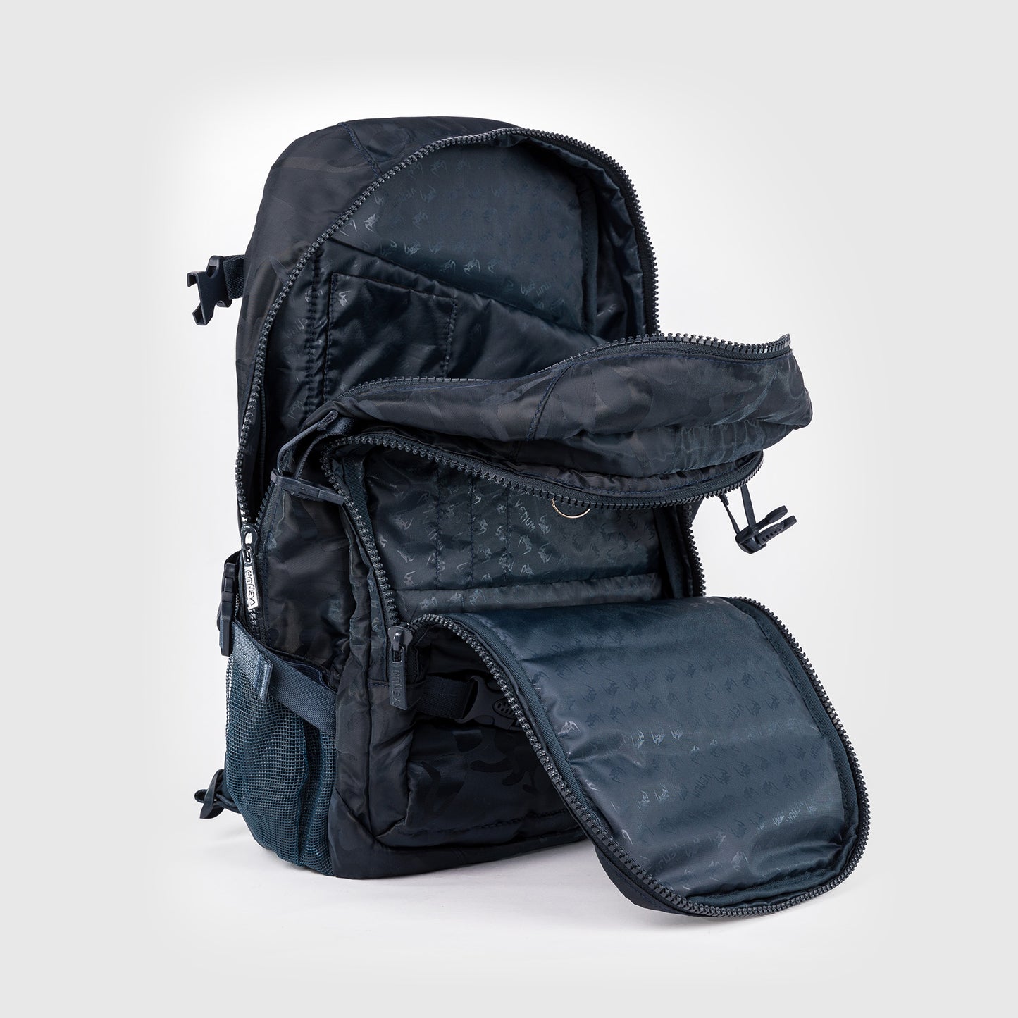 Venum Challenger Pro 背包 (20-25L) – 迷彩色/蓝色
