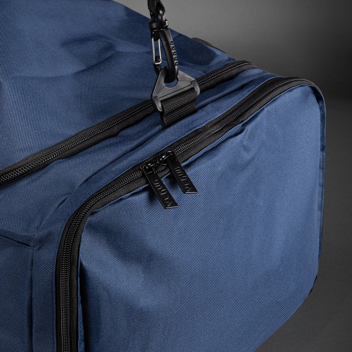 Venum Essential 运动包（61L）- 海军蓝