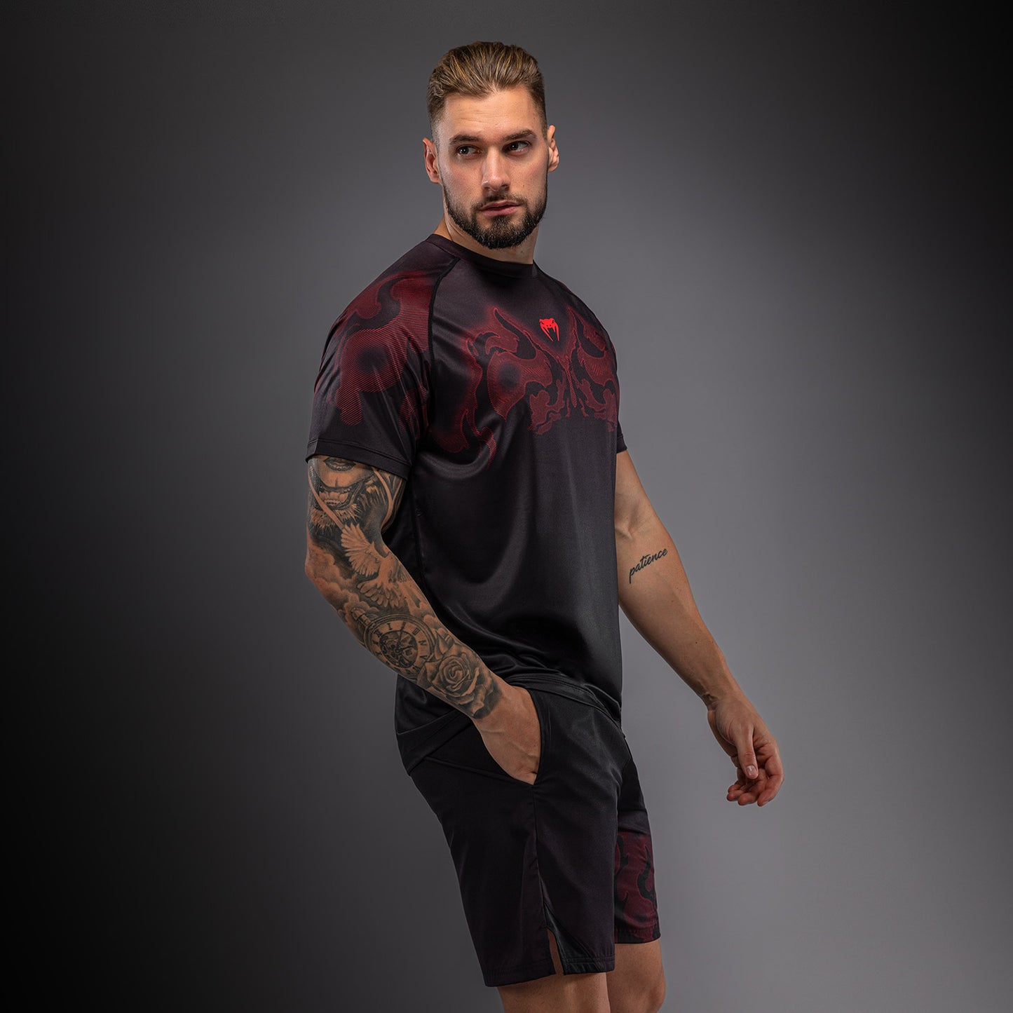 Venum Spectre Dry Tech T恤 – 黑色/红色