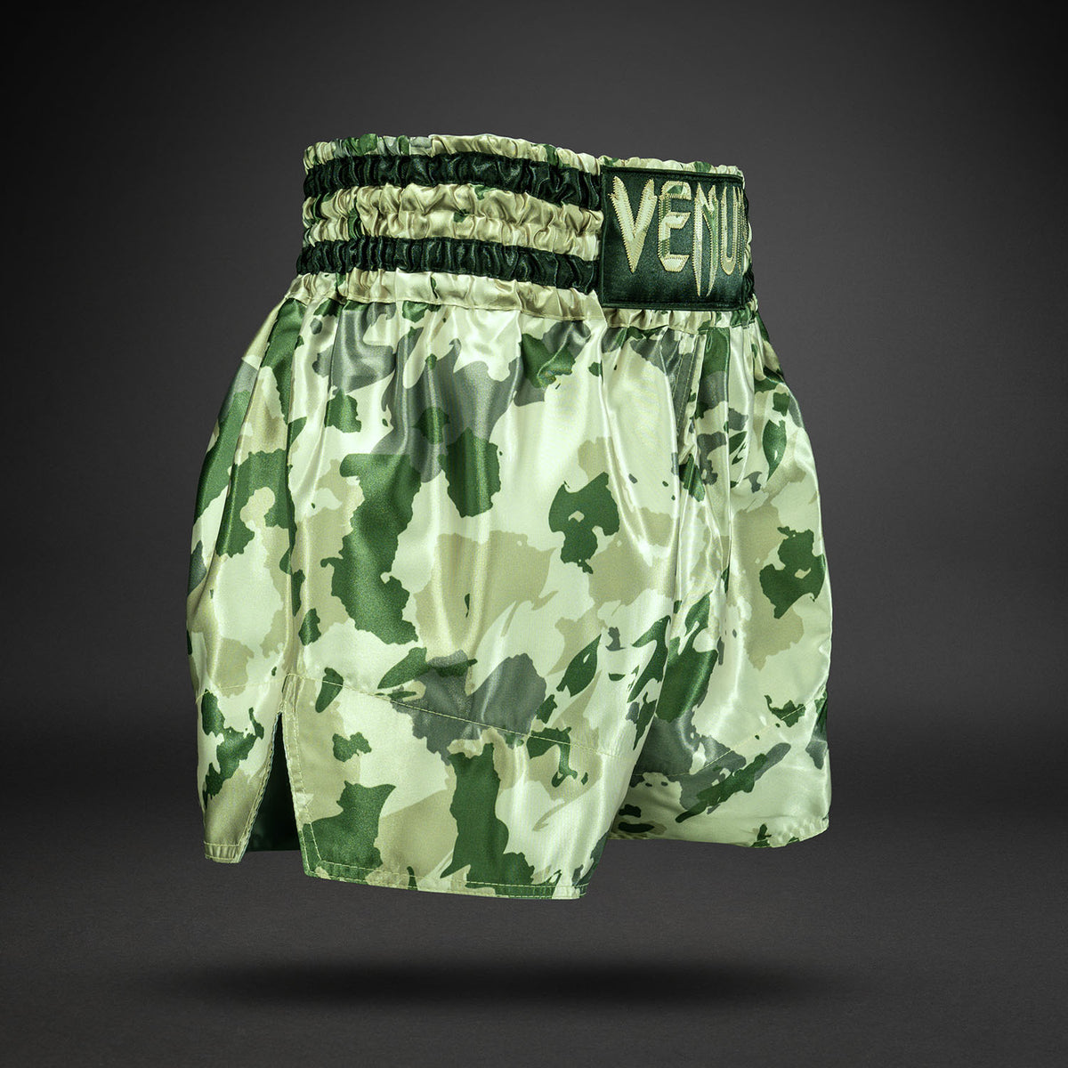 Venum Classic 泰拳短裤 - 沙漠迷彩