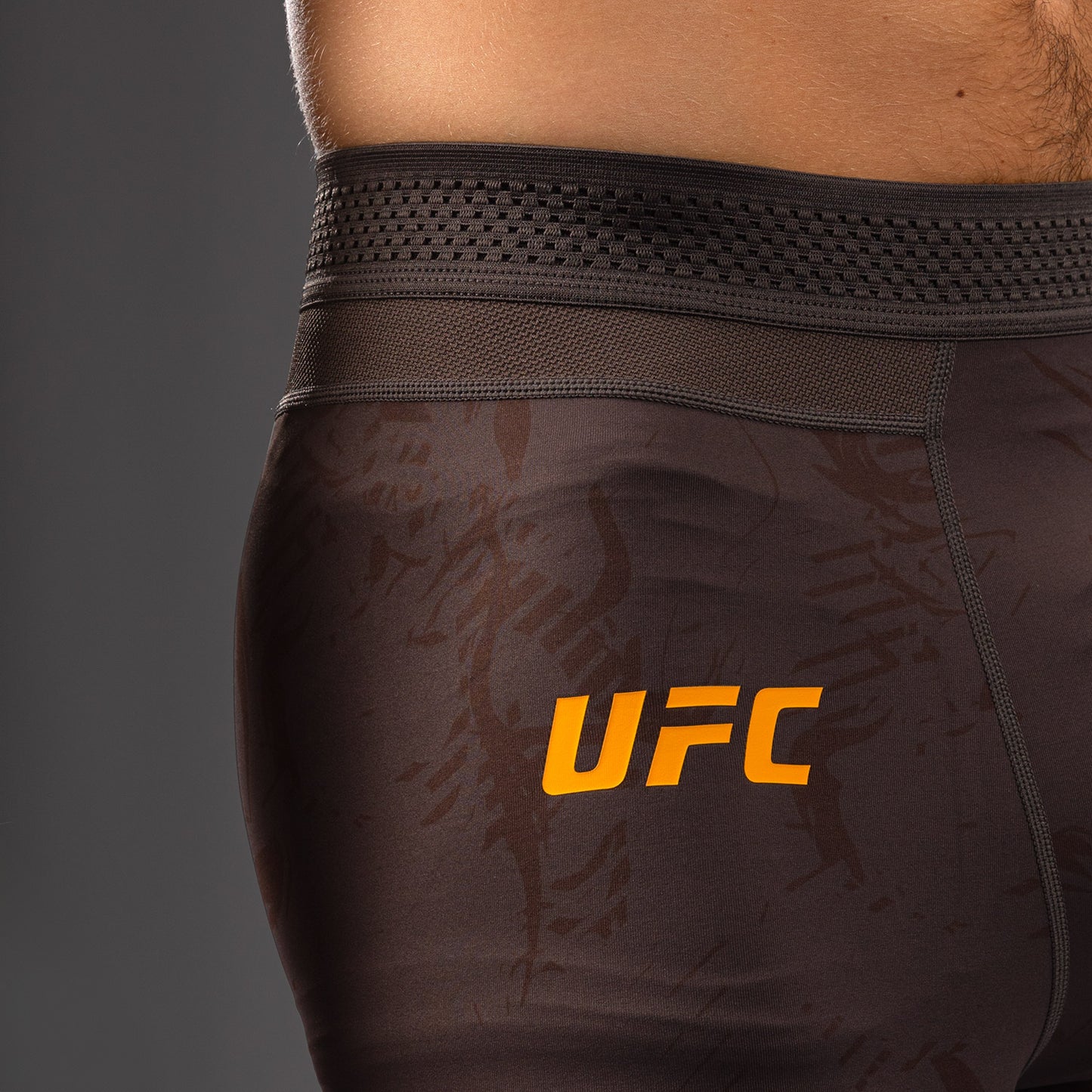 UFC Fusion by Venum Fight Week 男士紧身衣 – 土褐色
