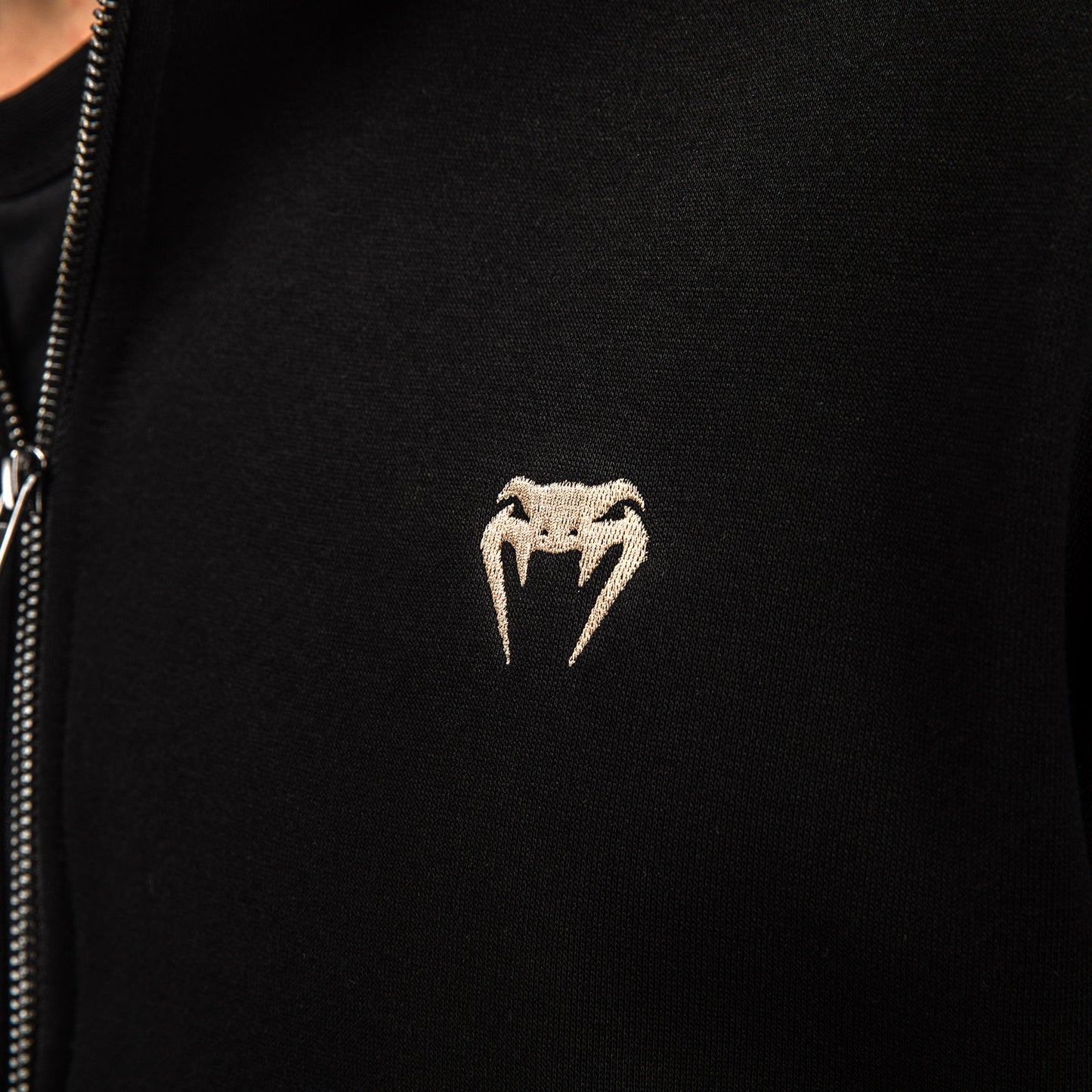 Venum Urban 柔术服连帽卫衣–黑色