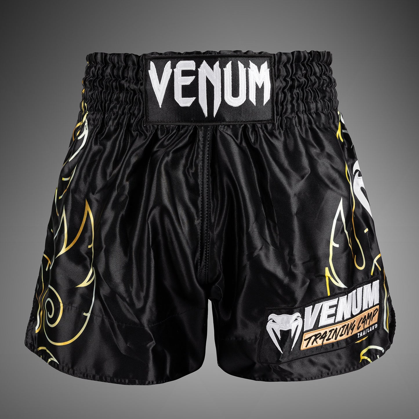 Venum VTC Flames 泰拳短裤 – 黑色/金色