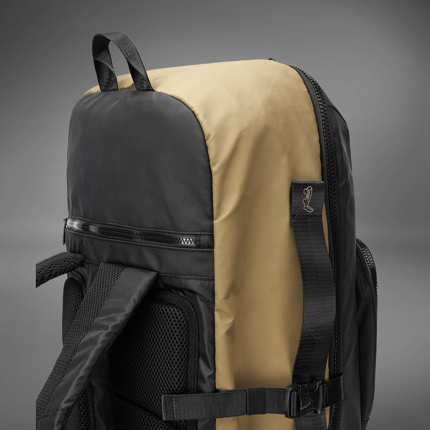 Venum Evo 2 Xtrem 背包 (50-63L) – 黑色/沙色