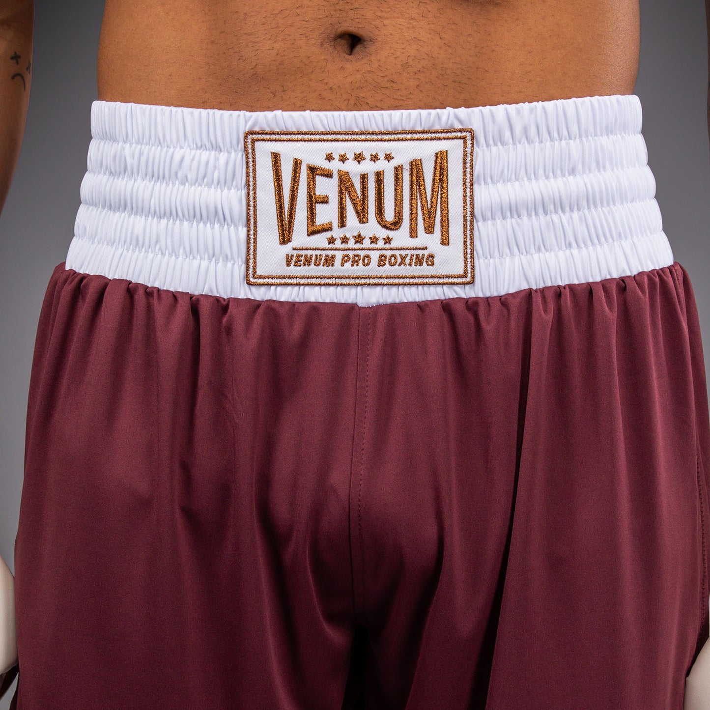 Venum Classic 拳击短裤 – 酒红色