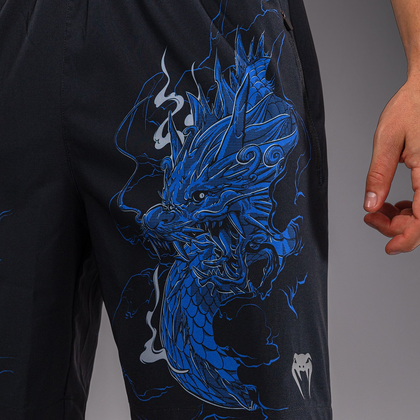 Venum Thunder Dragon 训练短裤 – 黑色/皇室蓝