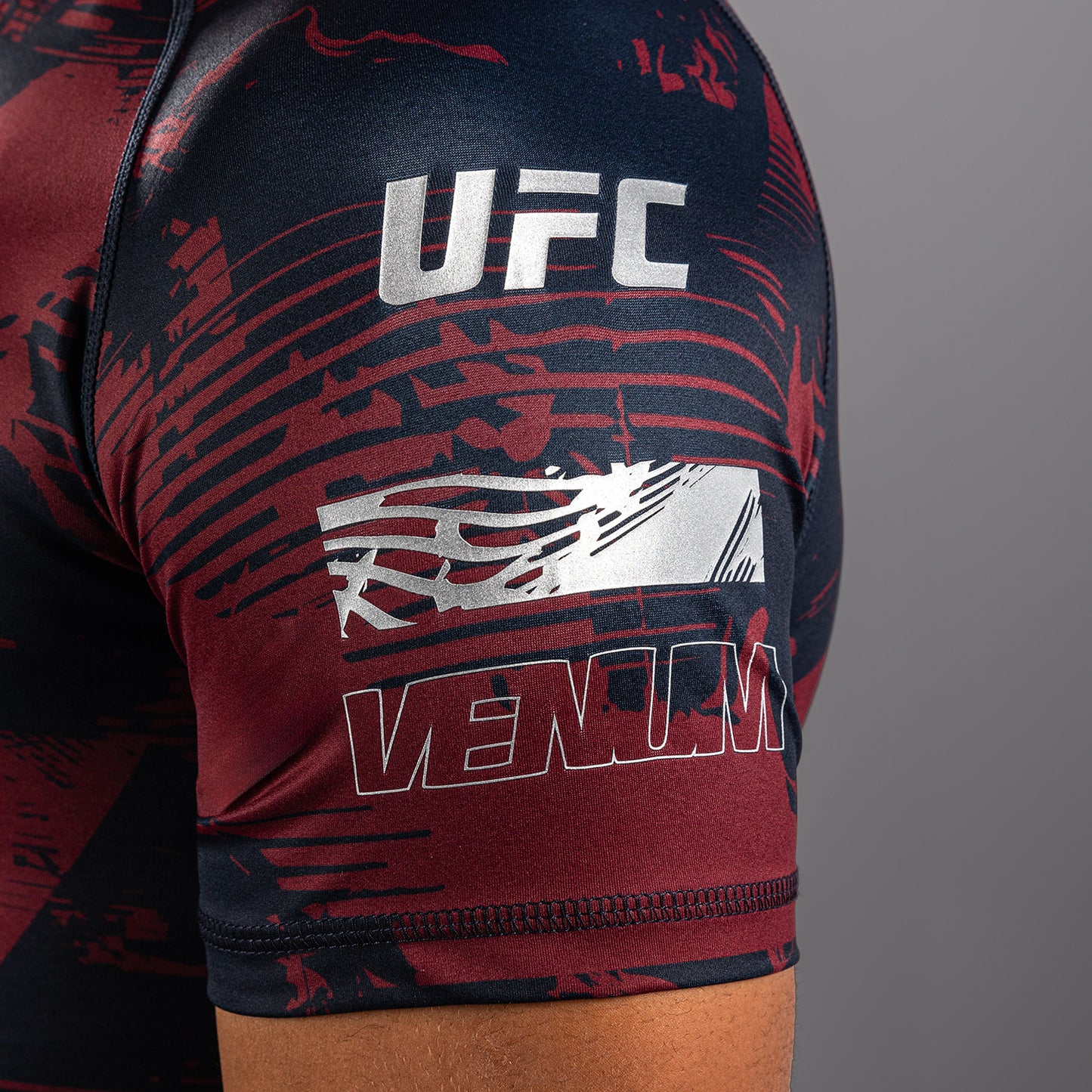 男士UFC Zenith by Venum 藏青色正品格斗周表现短袖紧身防磨衣
