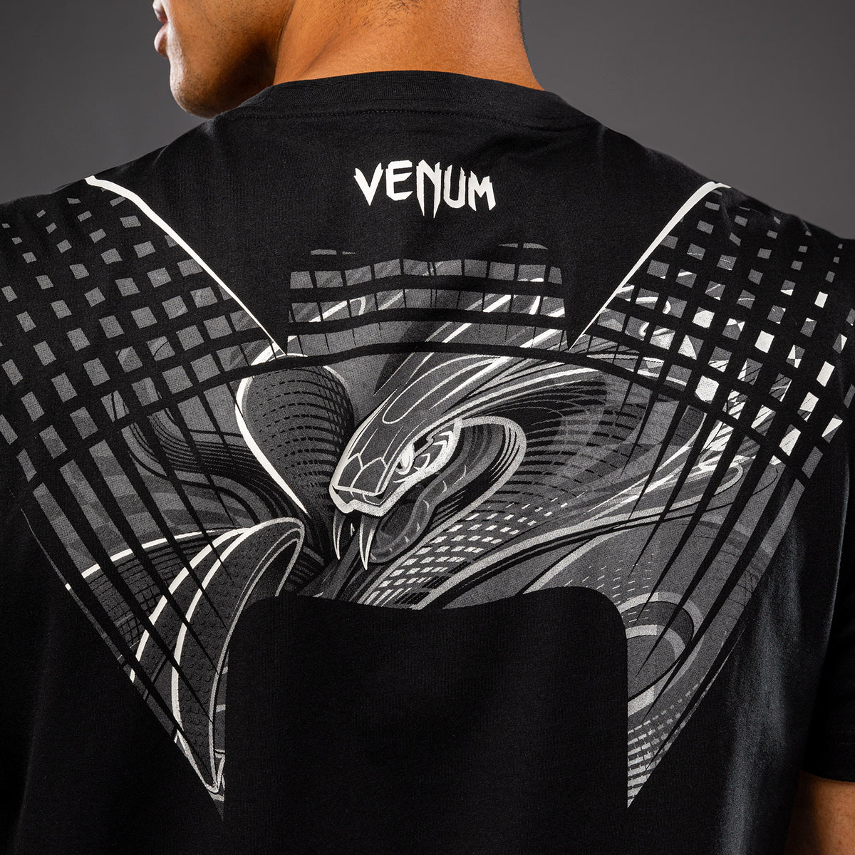 Venum Crimson Viper 2.0 T恤 - 黑色/灰色