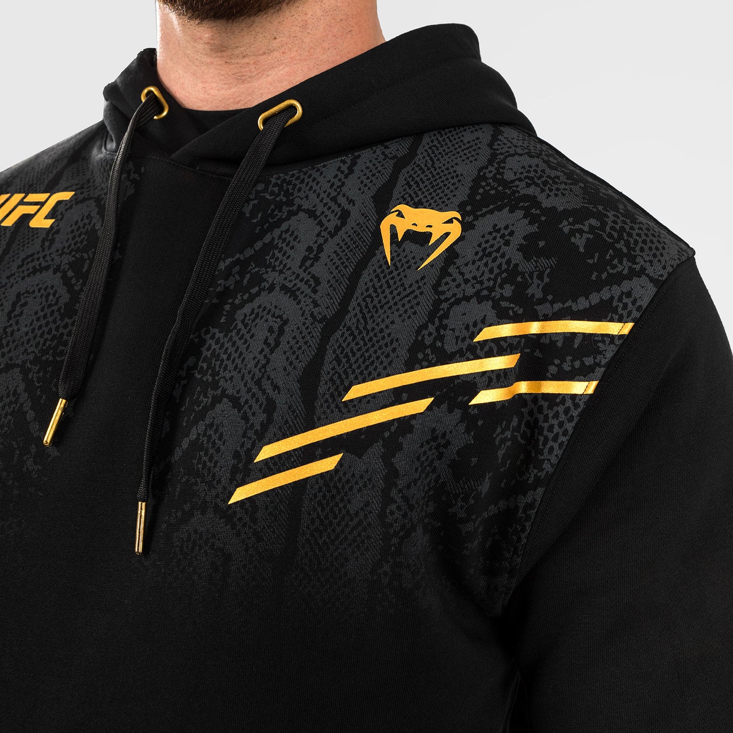 UFC Adrenaline by Venum Replica 男士连帽衫–冠军