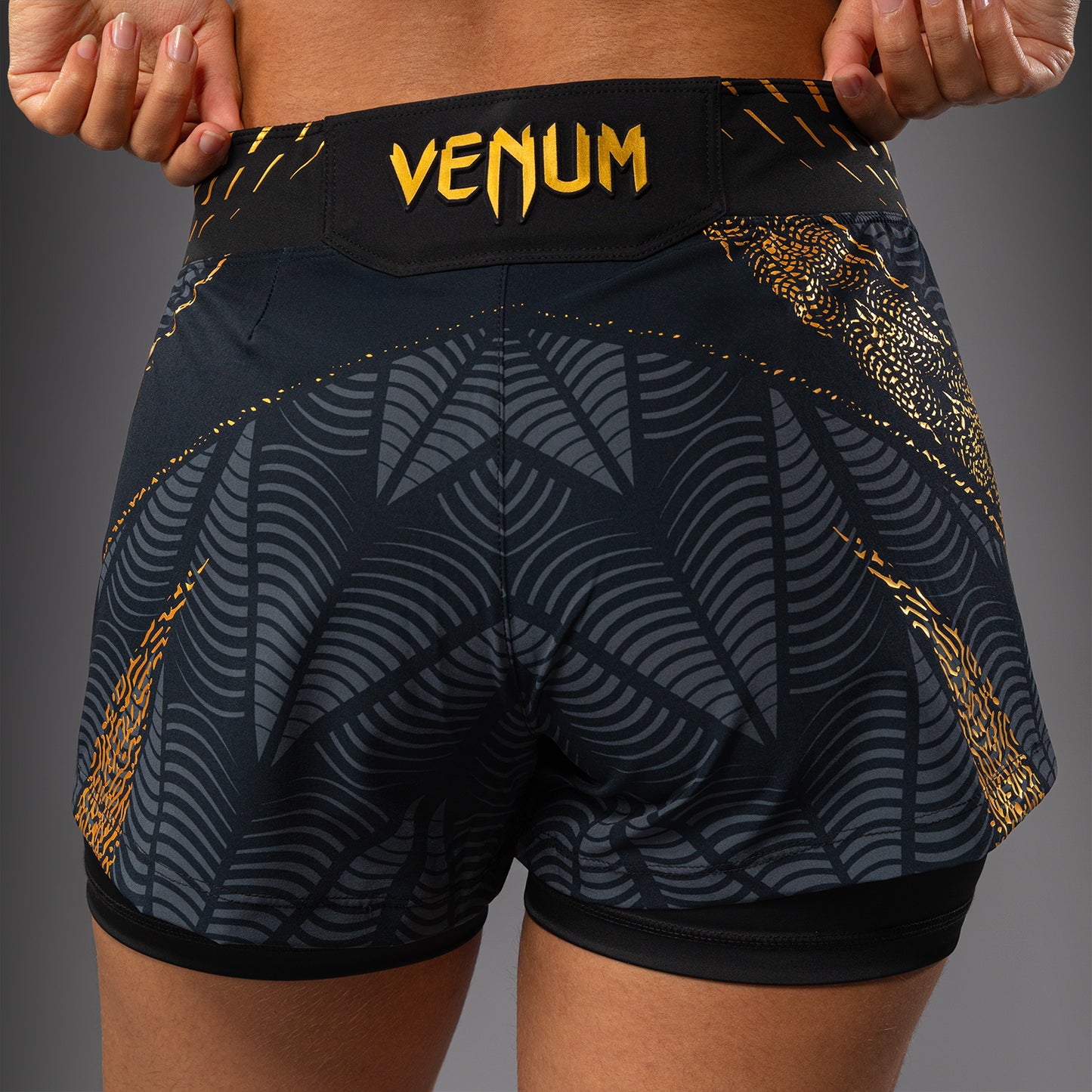 女士Venum UFC Zenith Champion Authentic短款格斗短裤