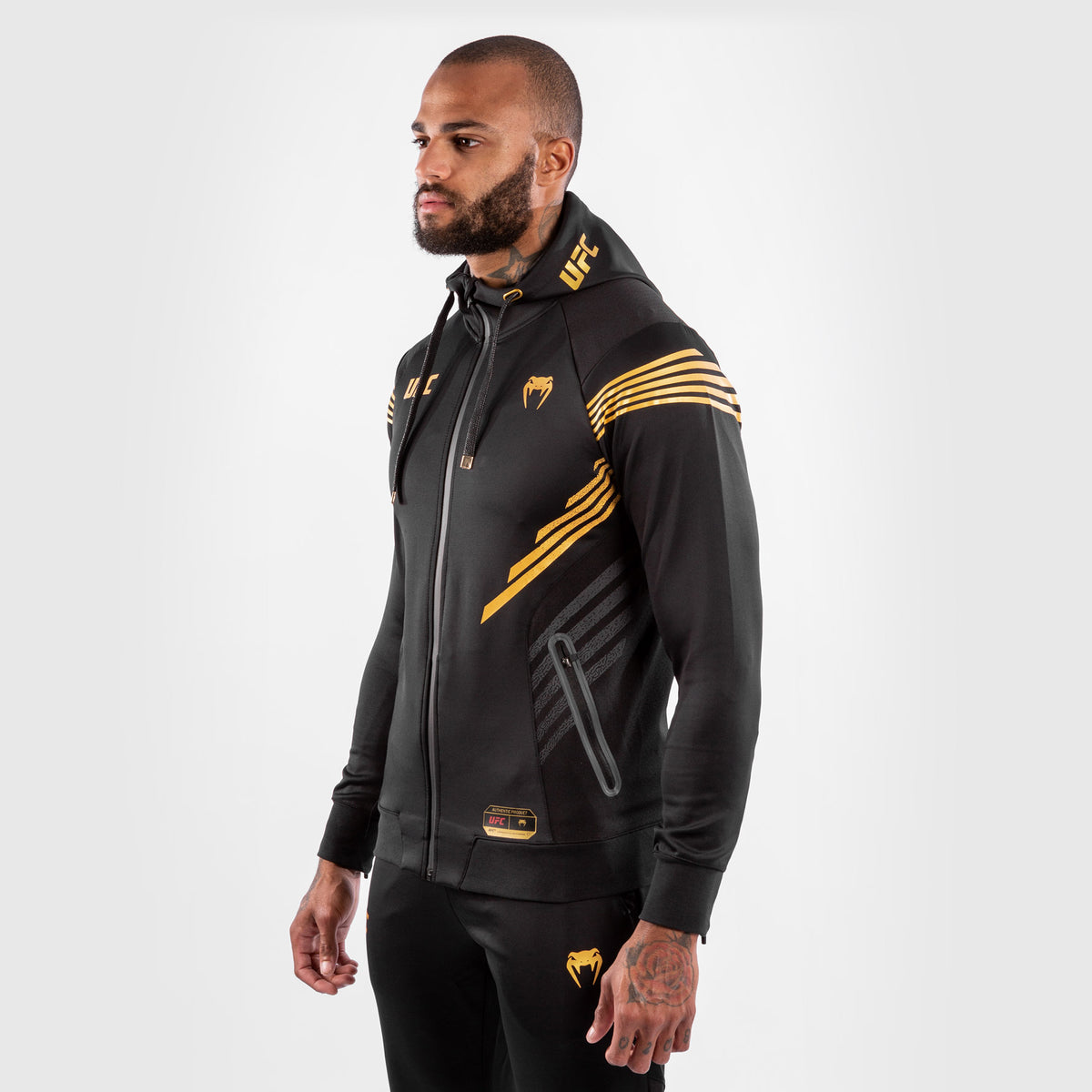 Venum UFC Authentic Fight Night 男士出场连帽衫 – Champion