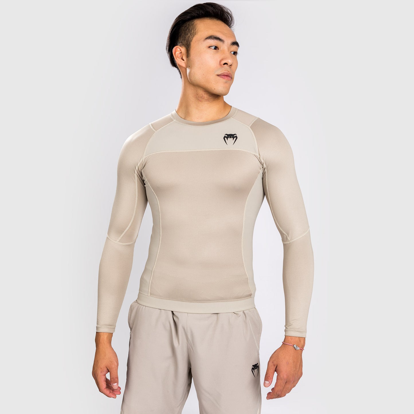 Venum G-Fit Air 紧身防磨衣长袖 – 沙色