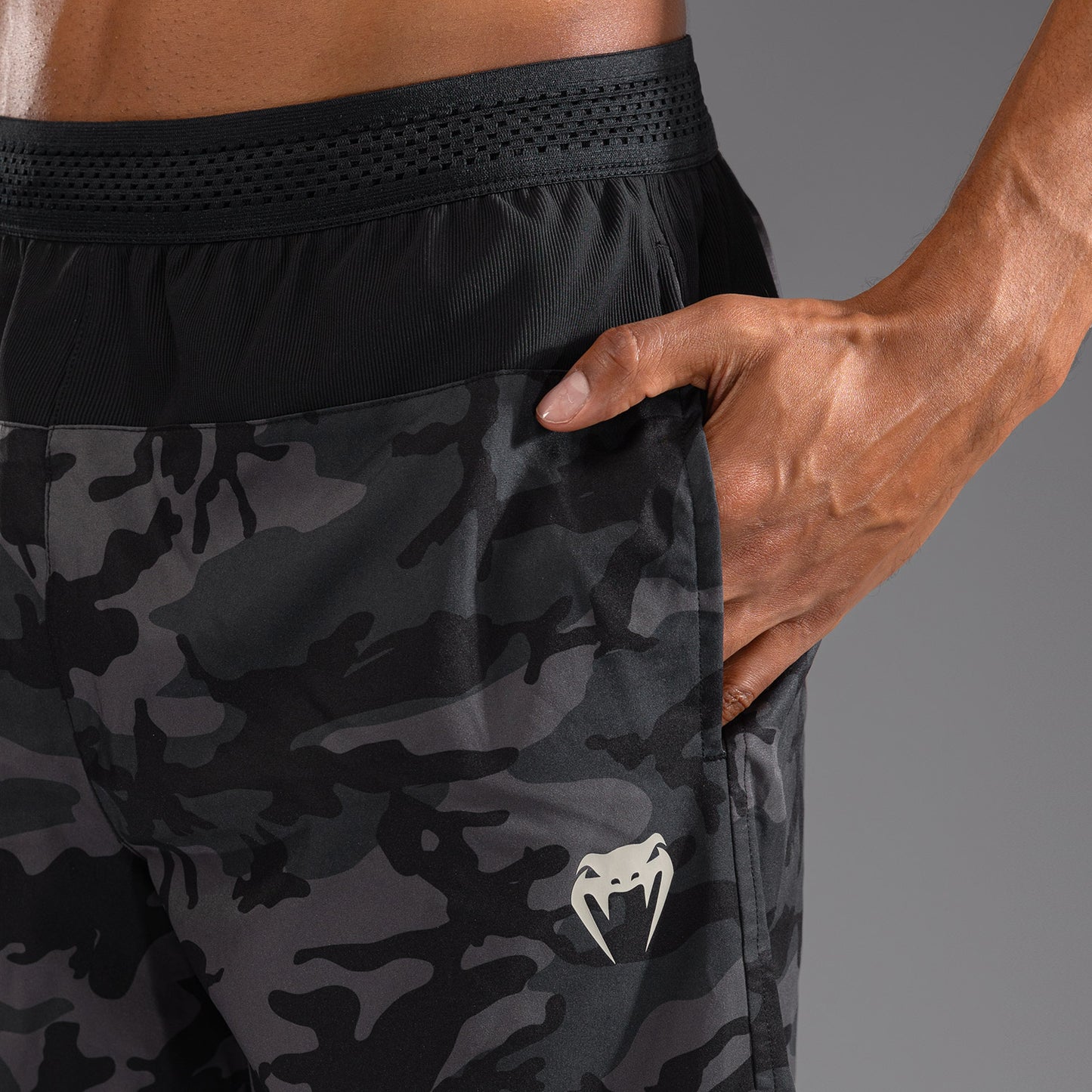 Venum G-Fit Air 男士训练短裤 – 城市数字迷彩