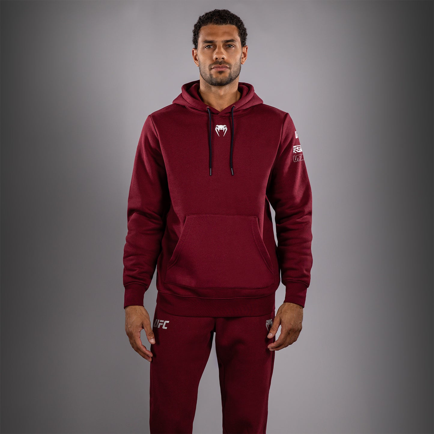 Men's UFC Zenith by Venum 酒红色正品赛周连帽衫