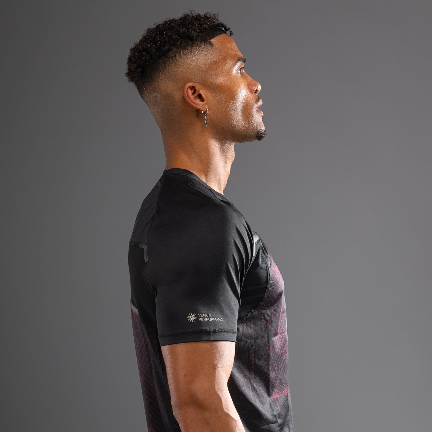 Venum G-Fit Air 男士 Dry-Tech T恤 – 深黑色/火红色