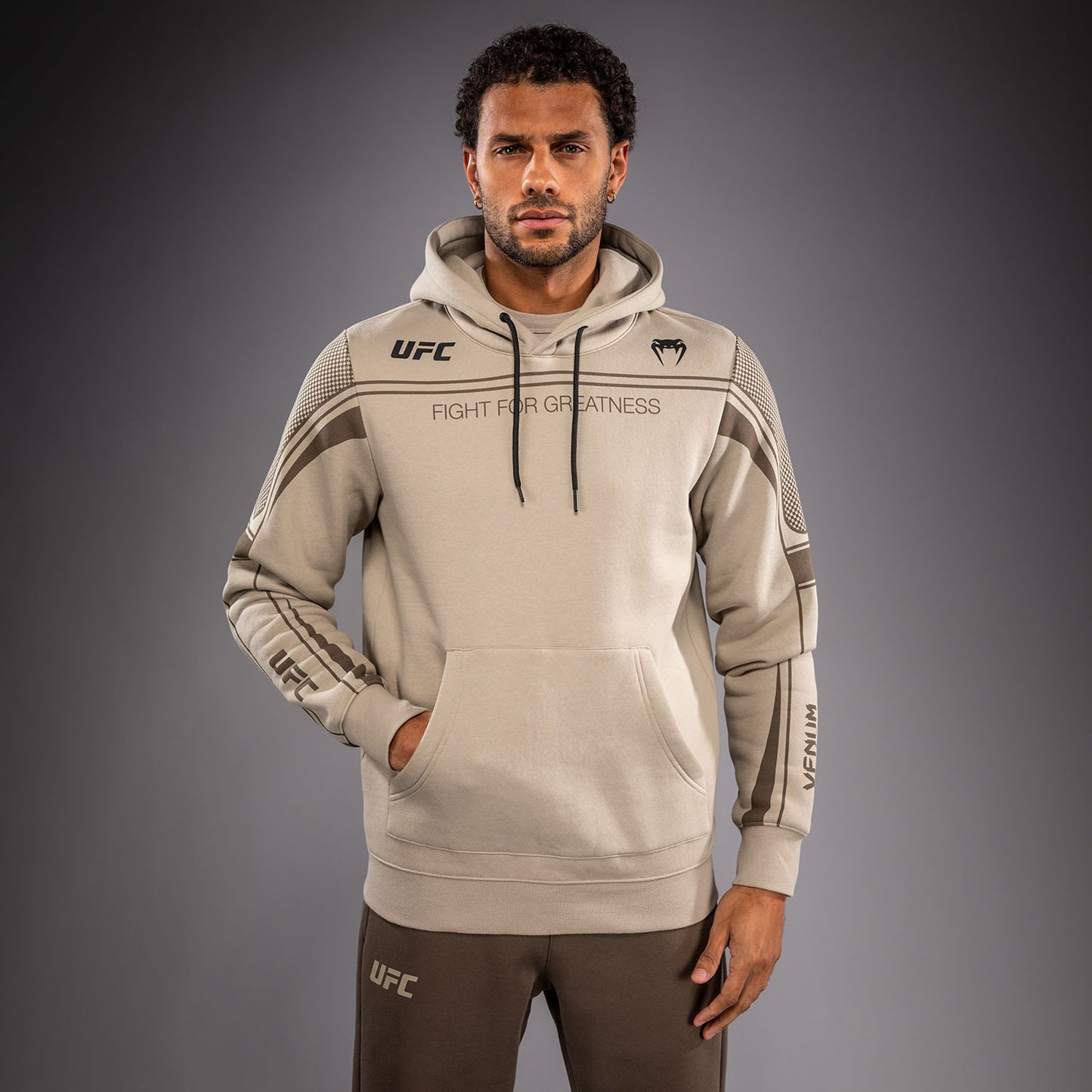 Venum UFC Unity by Venum Authentic Fight Week 男子套头连帽衫 - 沙色