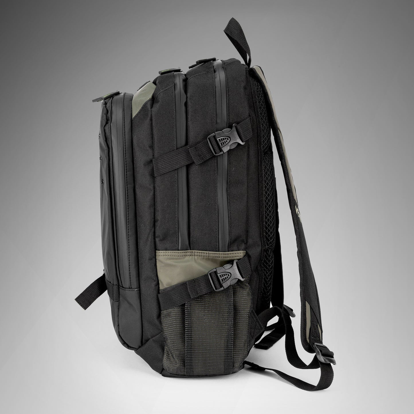 Venum Challenger Pro Evo 背包 (20-25L) – 卡其色/黑色