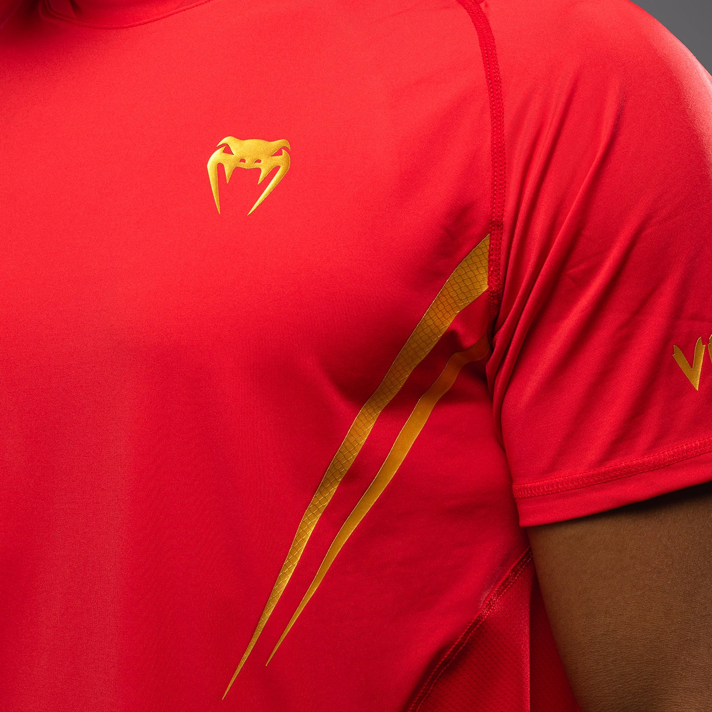 Venum x WOW FC Dry Tech T恤 – 火红色/金色