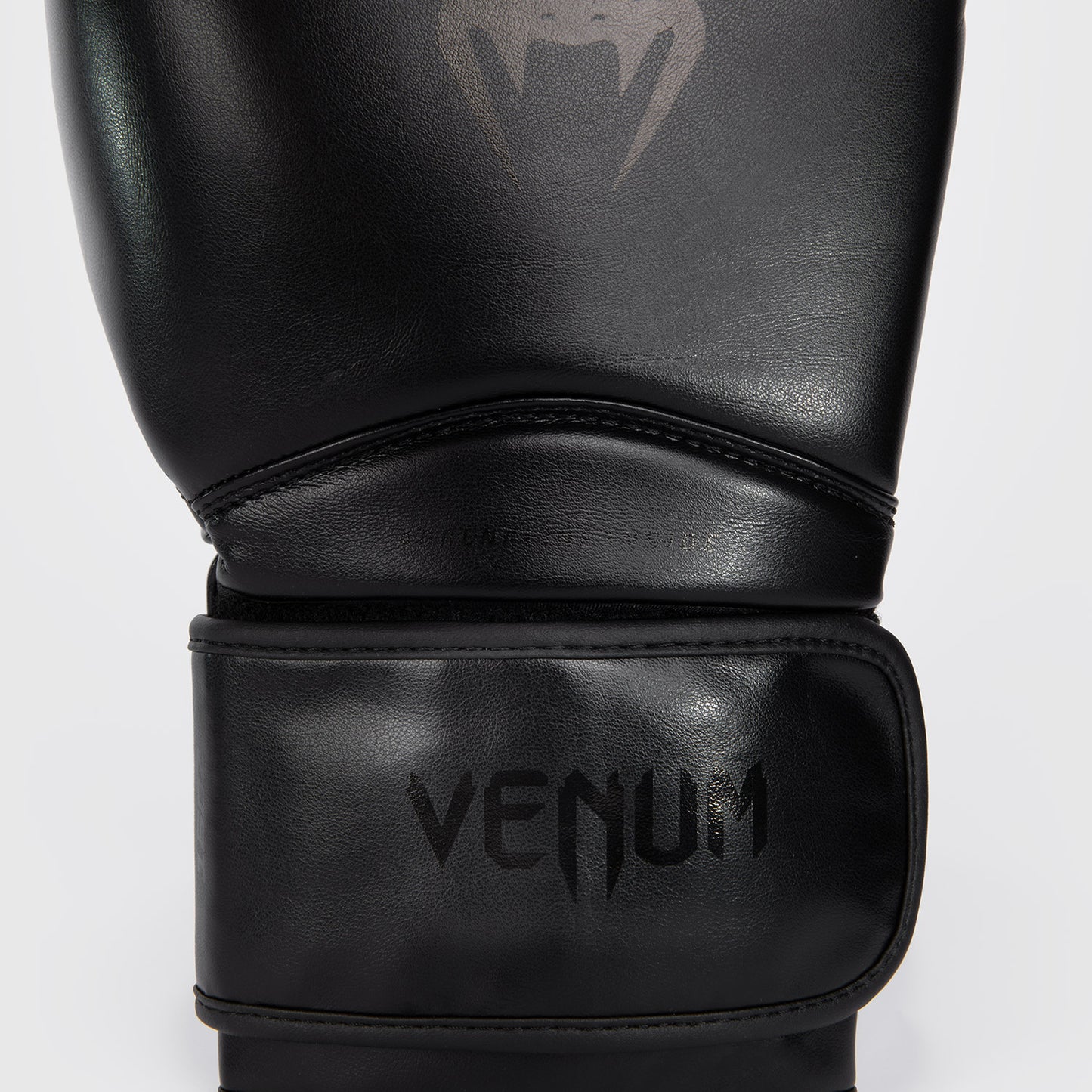 Venum Contender 1.5 拳击手套 – 黑色/黑色