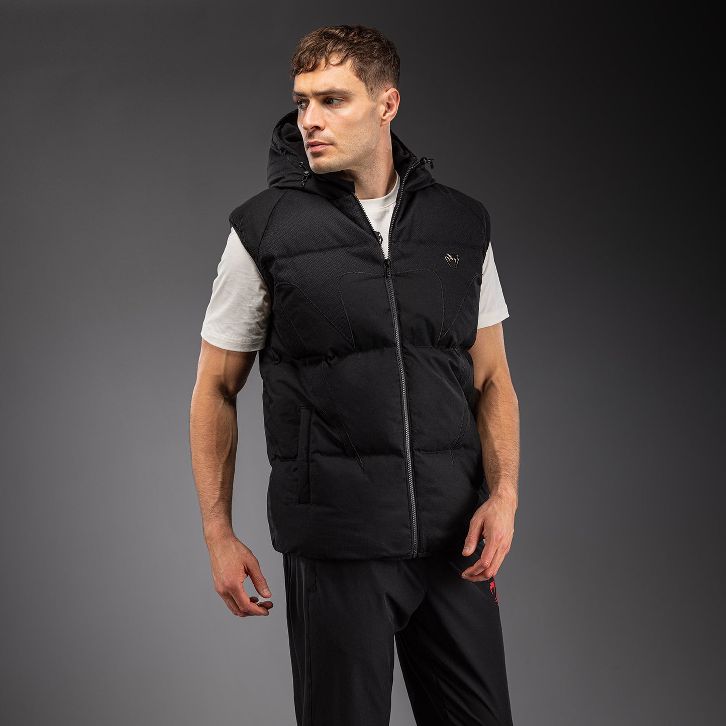 Venum Attack Urban Gi 羽绒背心 – 黑色