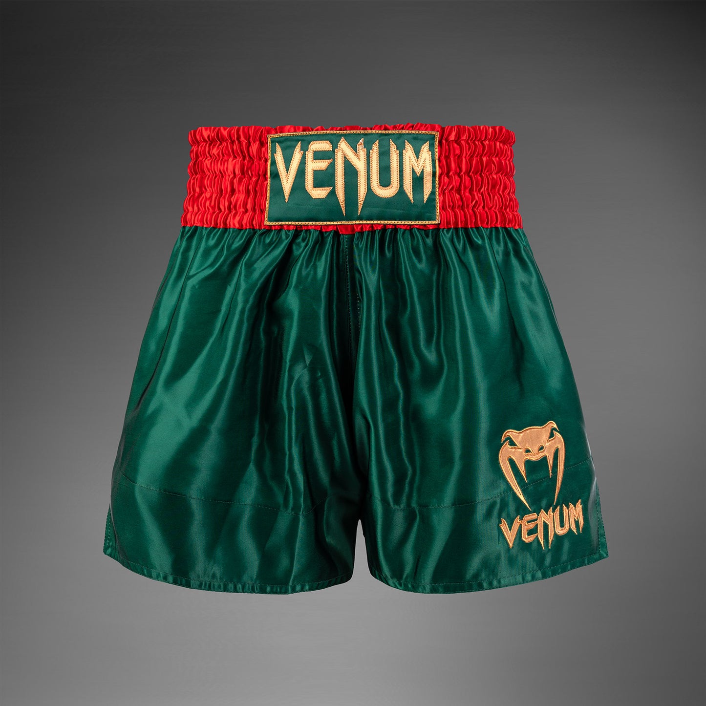Venum Classic 泰拳短裤 – 深森林绿色