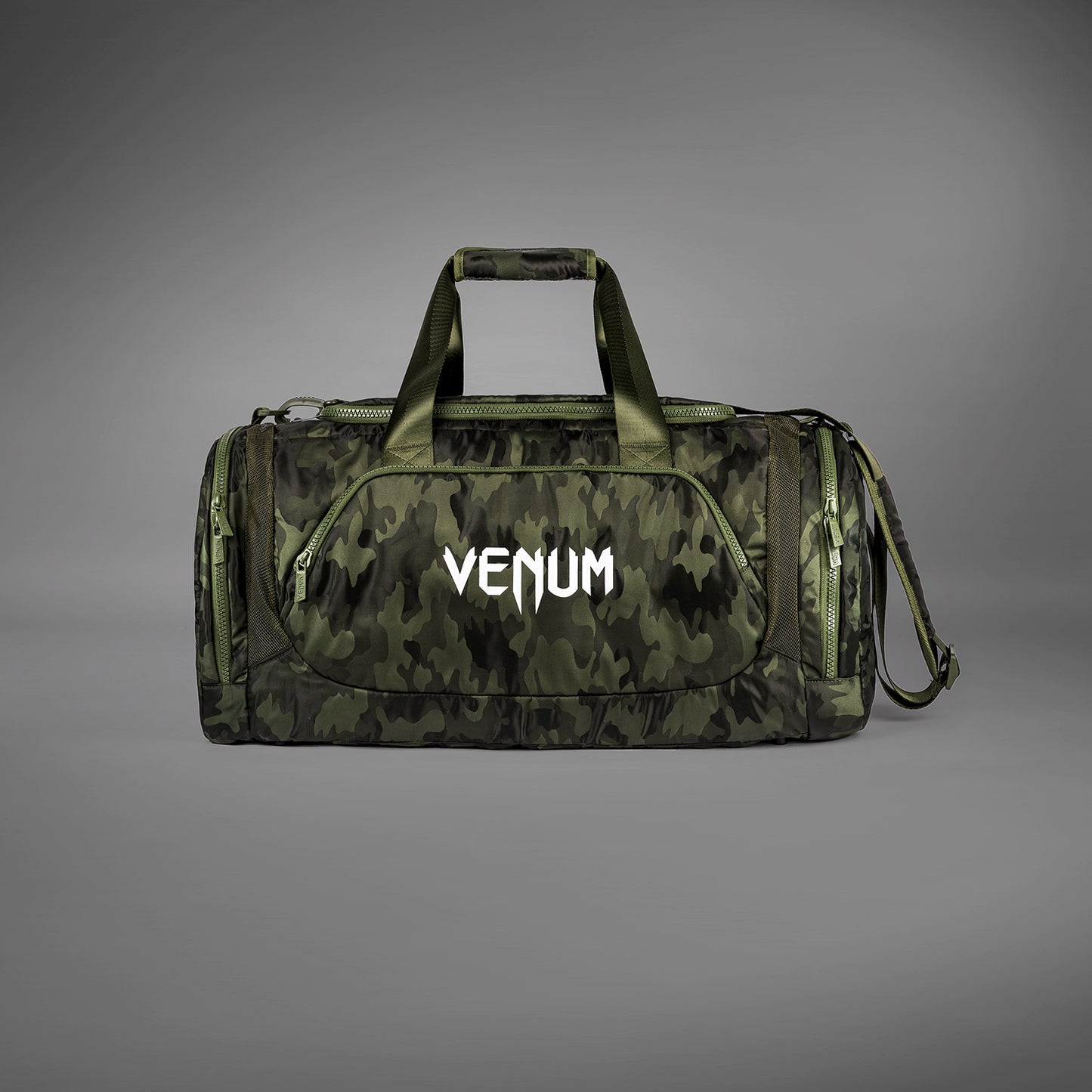 Venum Trainer Lite 运动包（48L）– 卡其色/迷彩色
