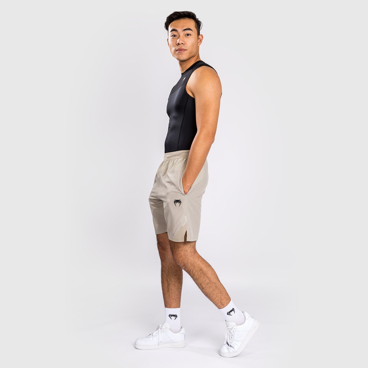 Venum G-Fit Air 训练短裤 – 沙色