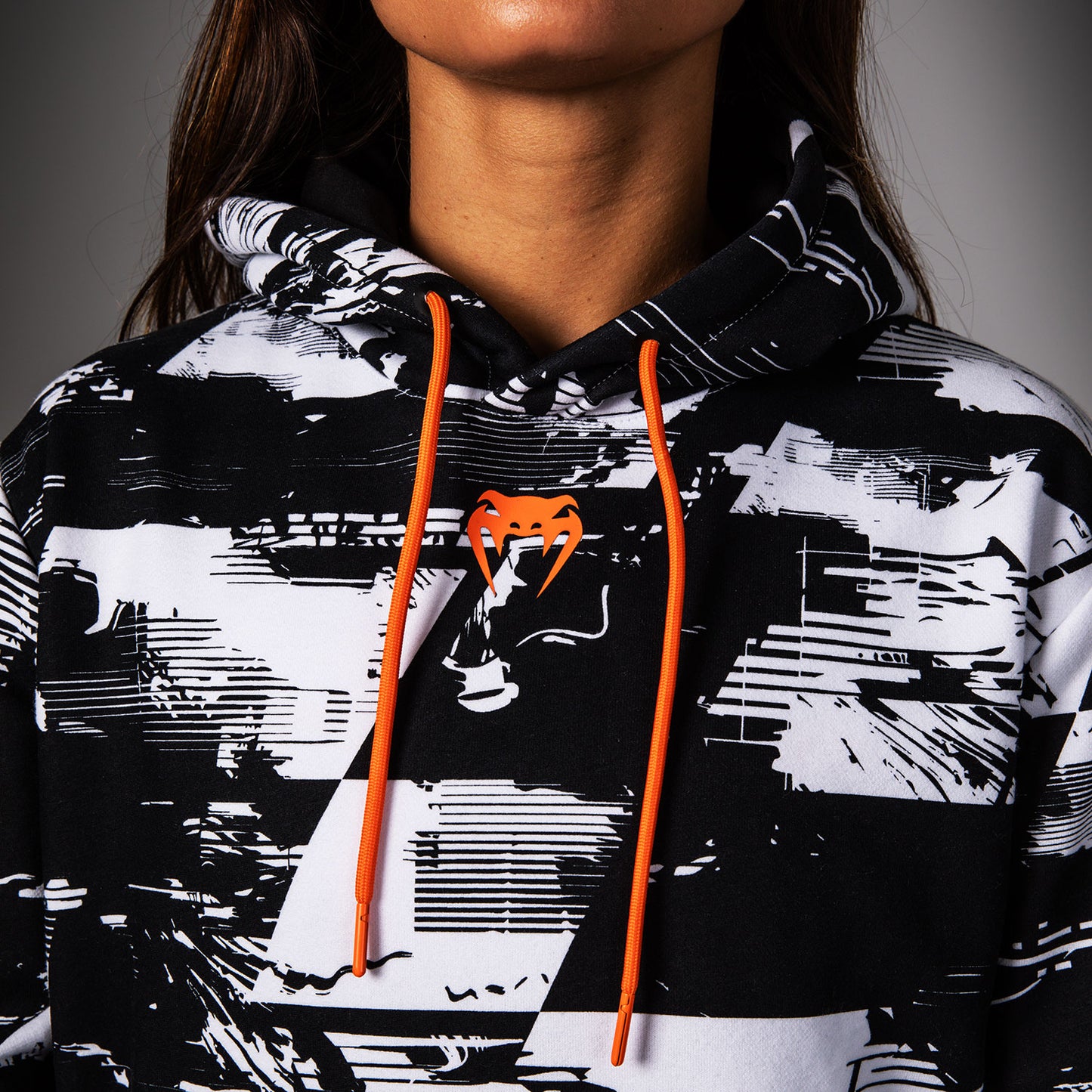 Women's UFC Zenith by Venum 白色 Authentic Fight Week 连帽衫