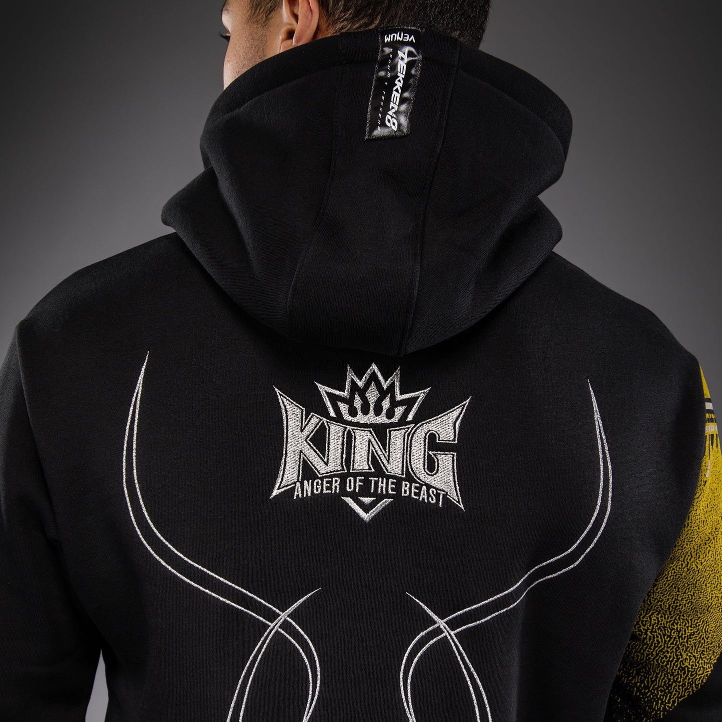 Venum x TEKKEN 8 套头连帽衫 – King – 黑色/黄色
