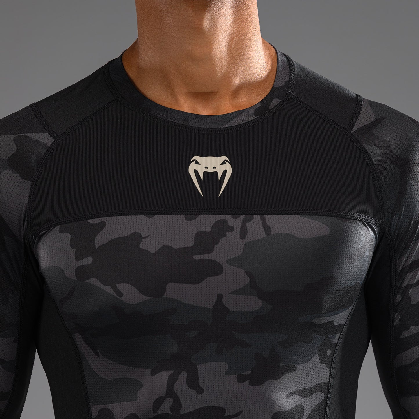 Venum G-Fit Air 男士长袖紧身防磨衣 – 数字城市迷彩