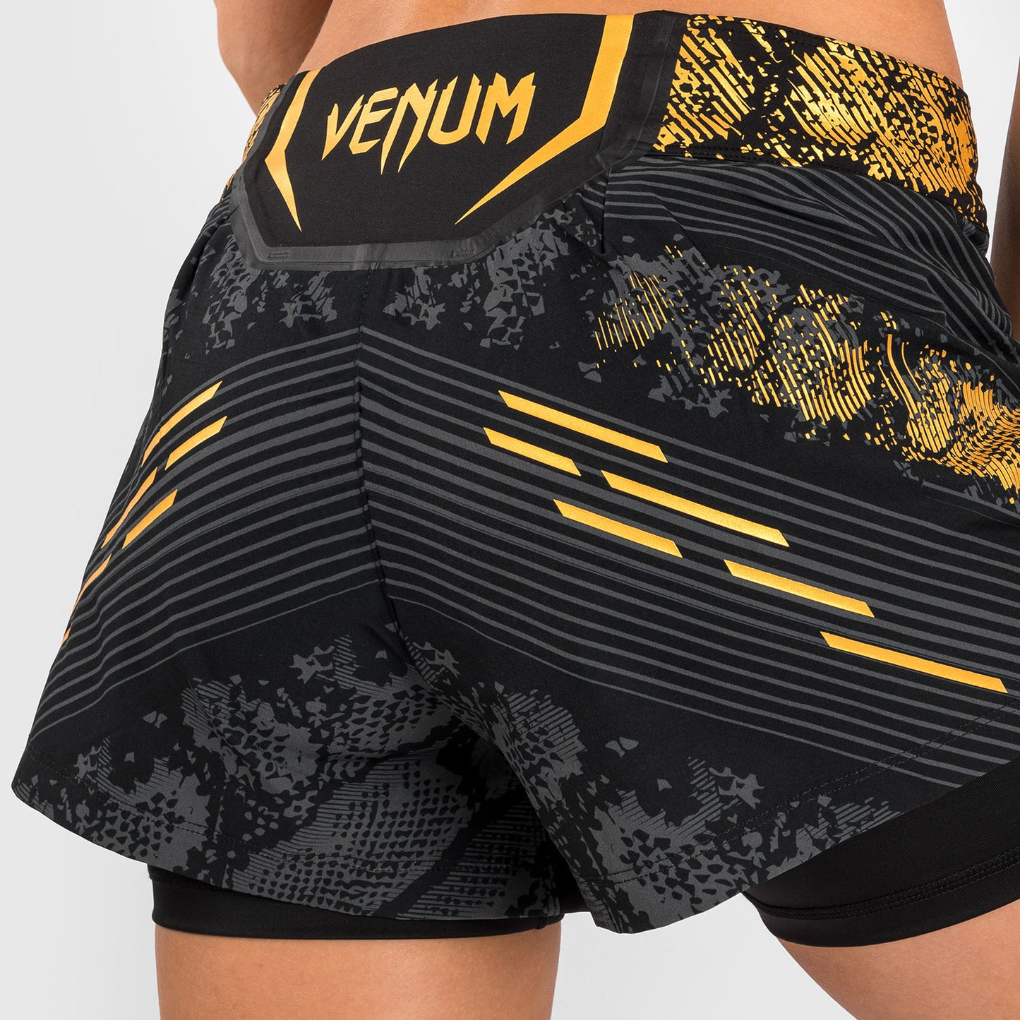 UFC Adrenaline by Venum Authentic Fight Night 女士格斗短裤 – Champion